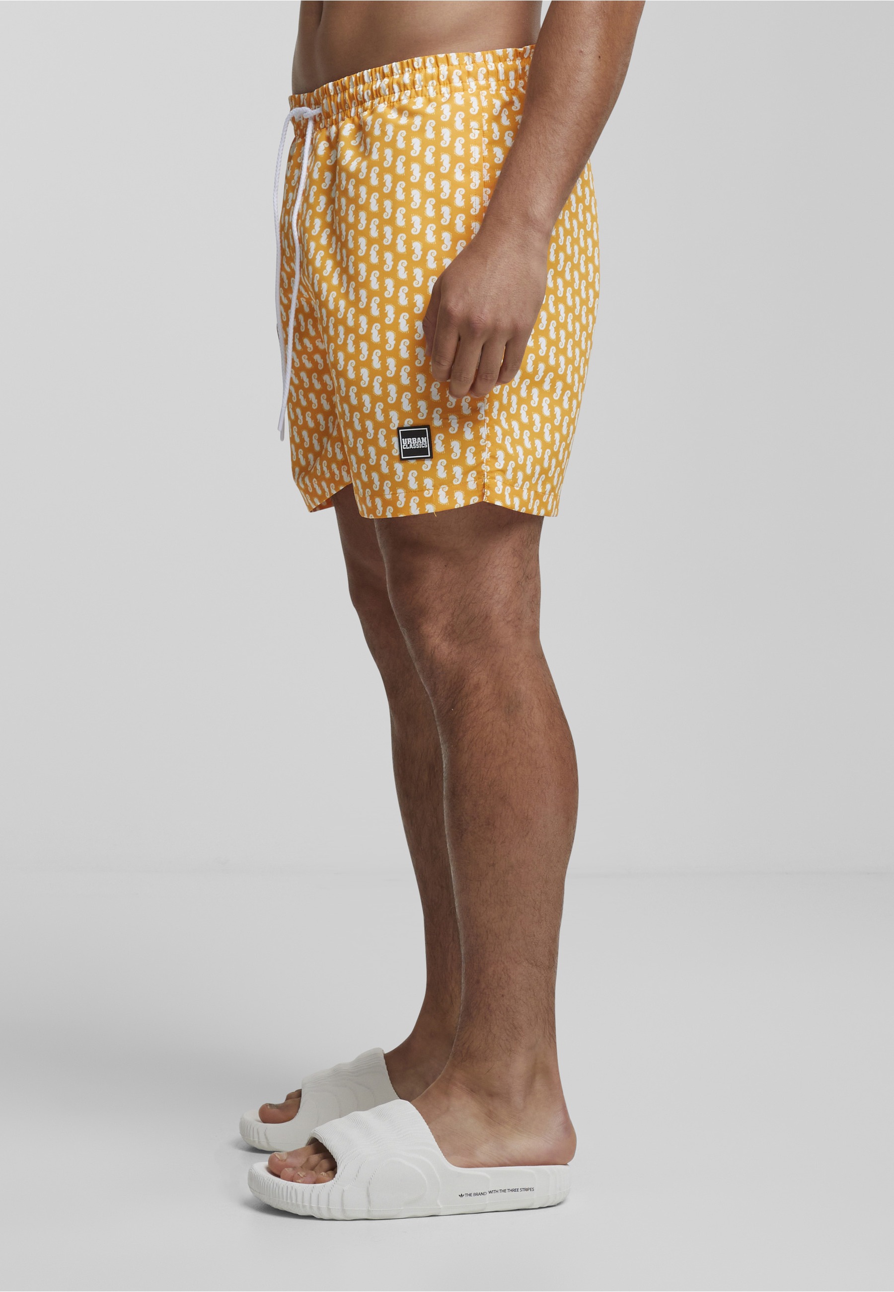 URBAN CLASSICS Badeshorts »Urban Classics Herren Pattern Swim Shorts«