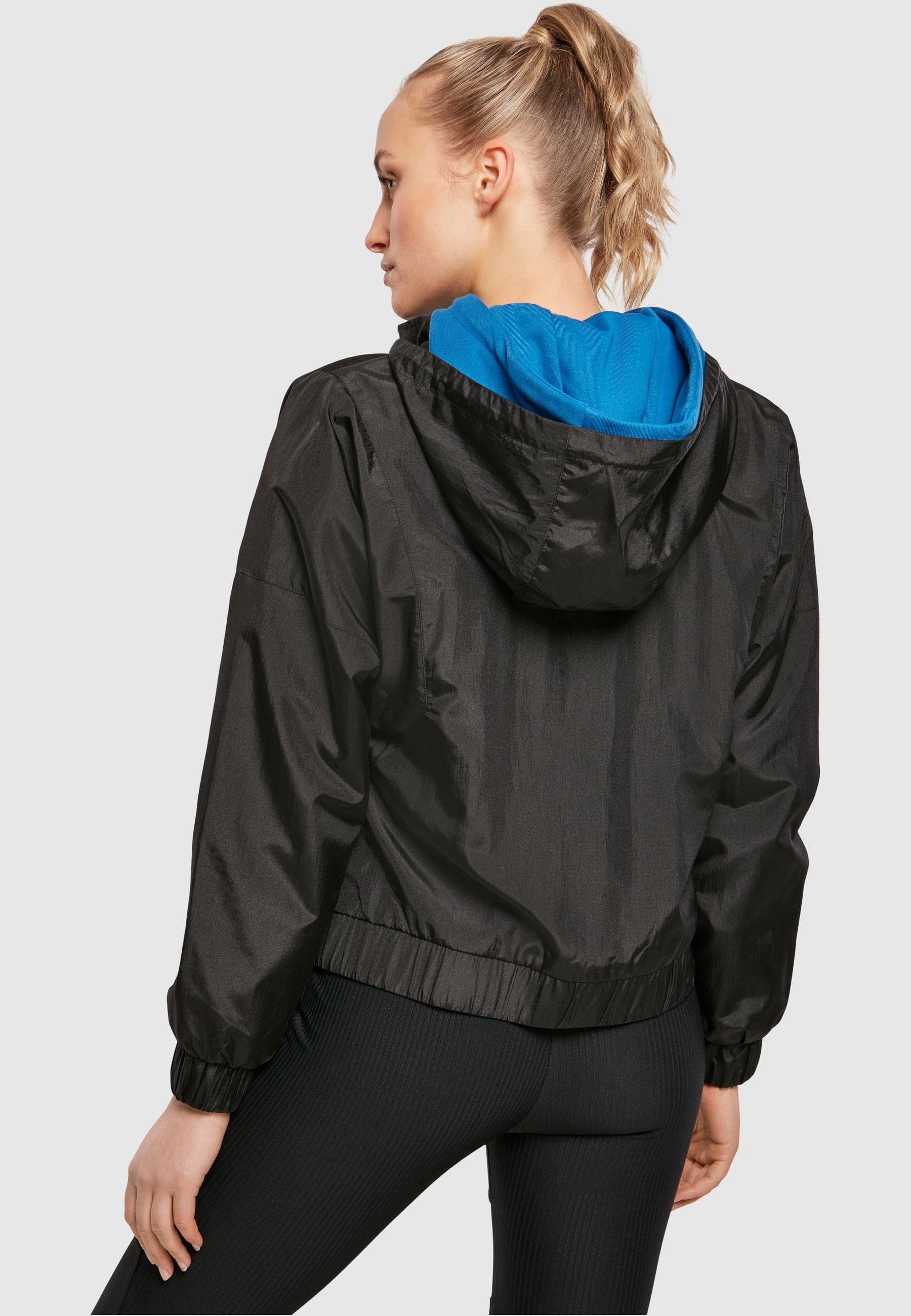 URBAN CLASSICS Allwetterjacke »Urban Classics Damen Ladies Oversized Shiny Crinkle Nylon Jacket«, (1 St.), mit Kapuze