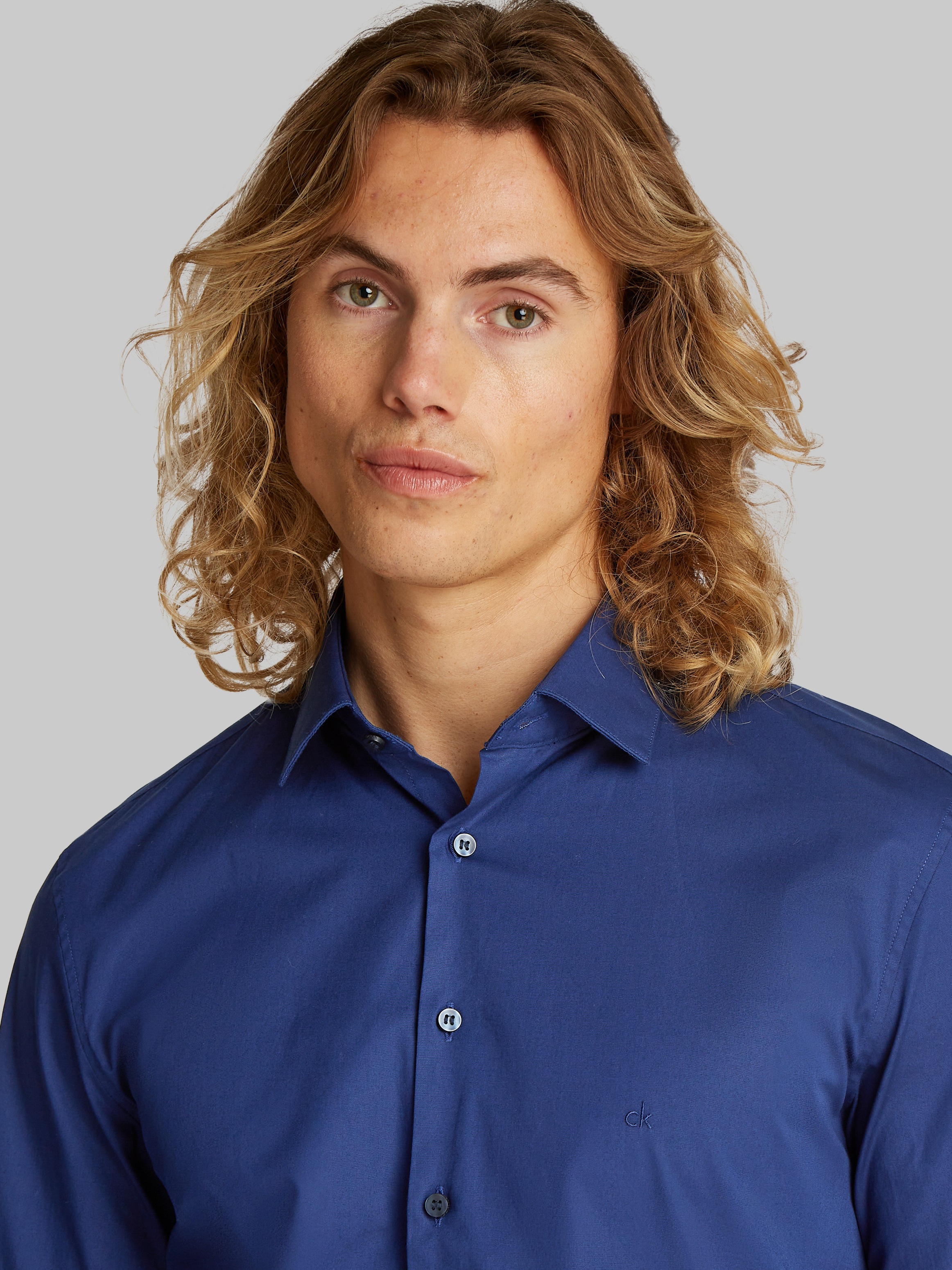 Calvin Klein Businesshemd "POPLIN STRETCH SLIM SHIRT" mit Kentkragen, Logop günstig online kaufen