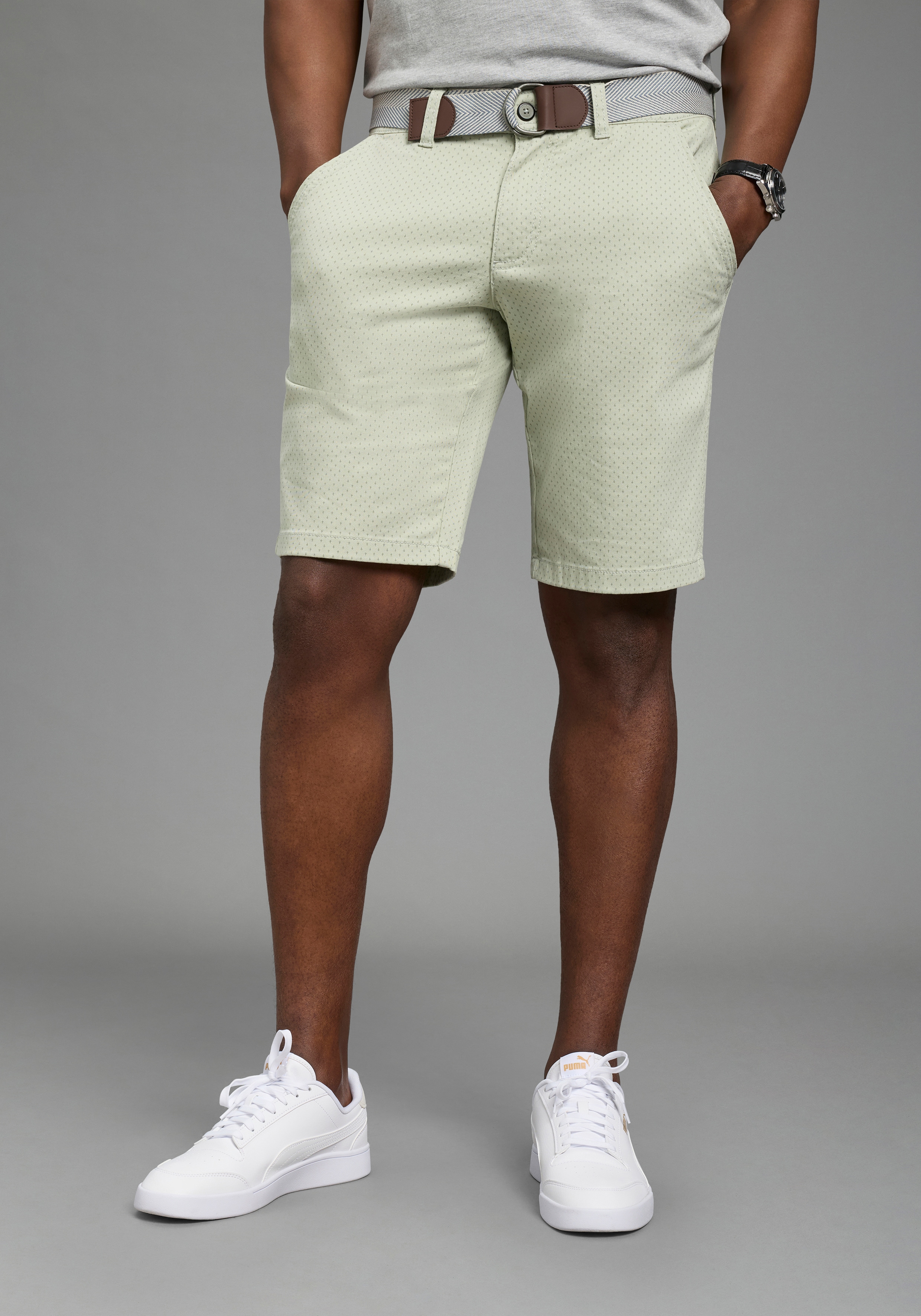 DELMAO Shorts kniefrei, gerades Bein, mit Eingrifftaschen und Gesäßtaschen