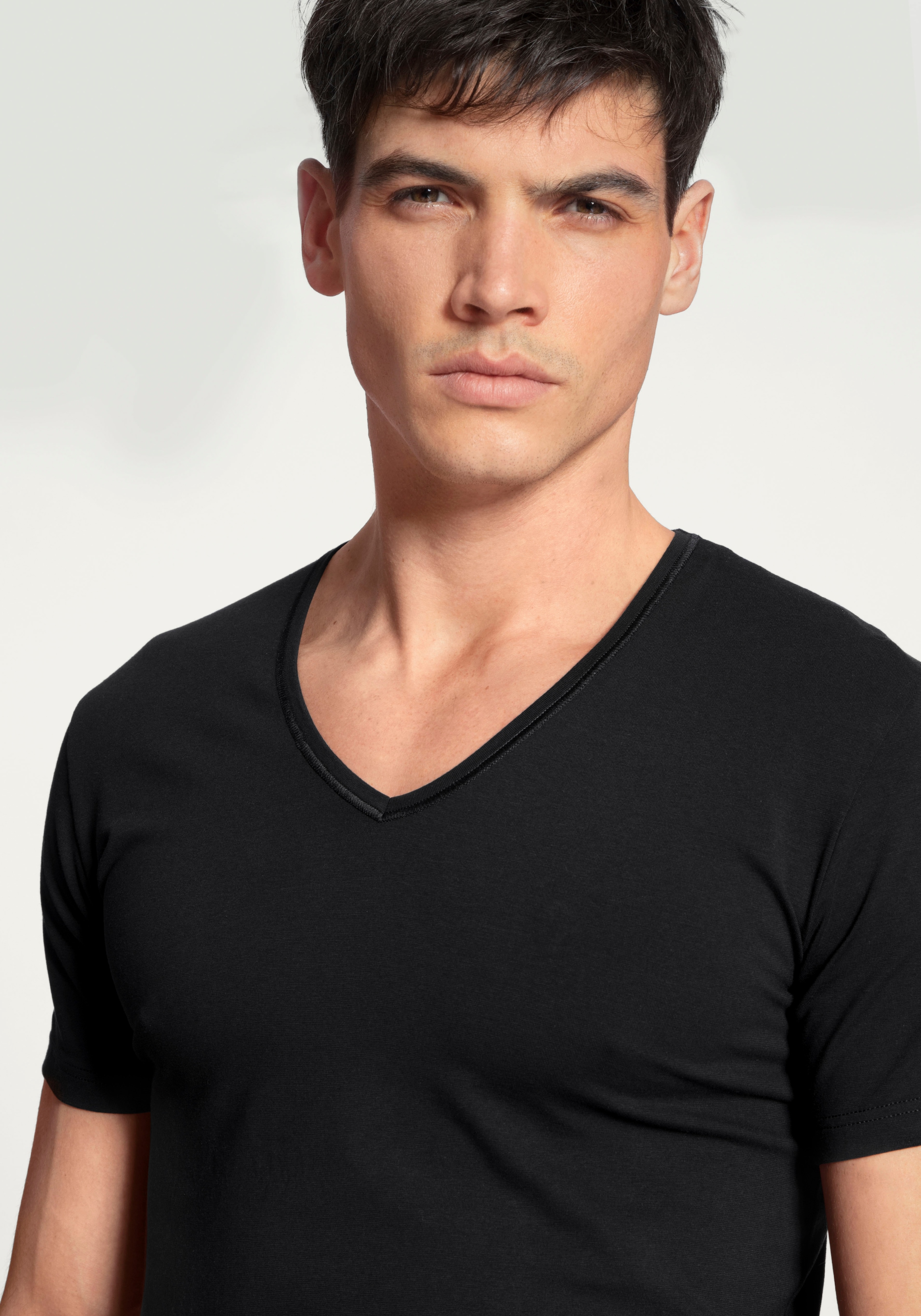 CALIDA T-Shirt »Cotton Code«, V-Ausschnitt, formstabiler Single Jersey, elastisch, Kurzarm