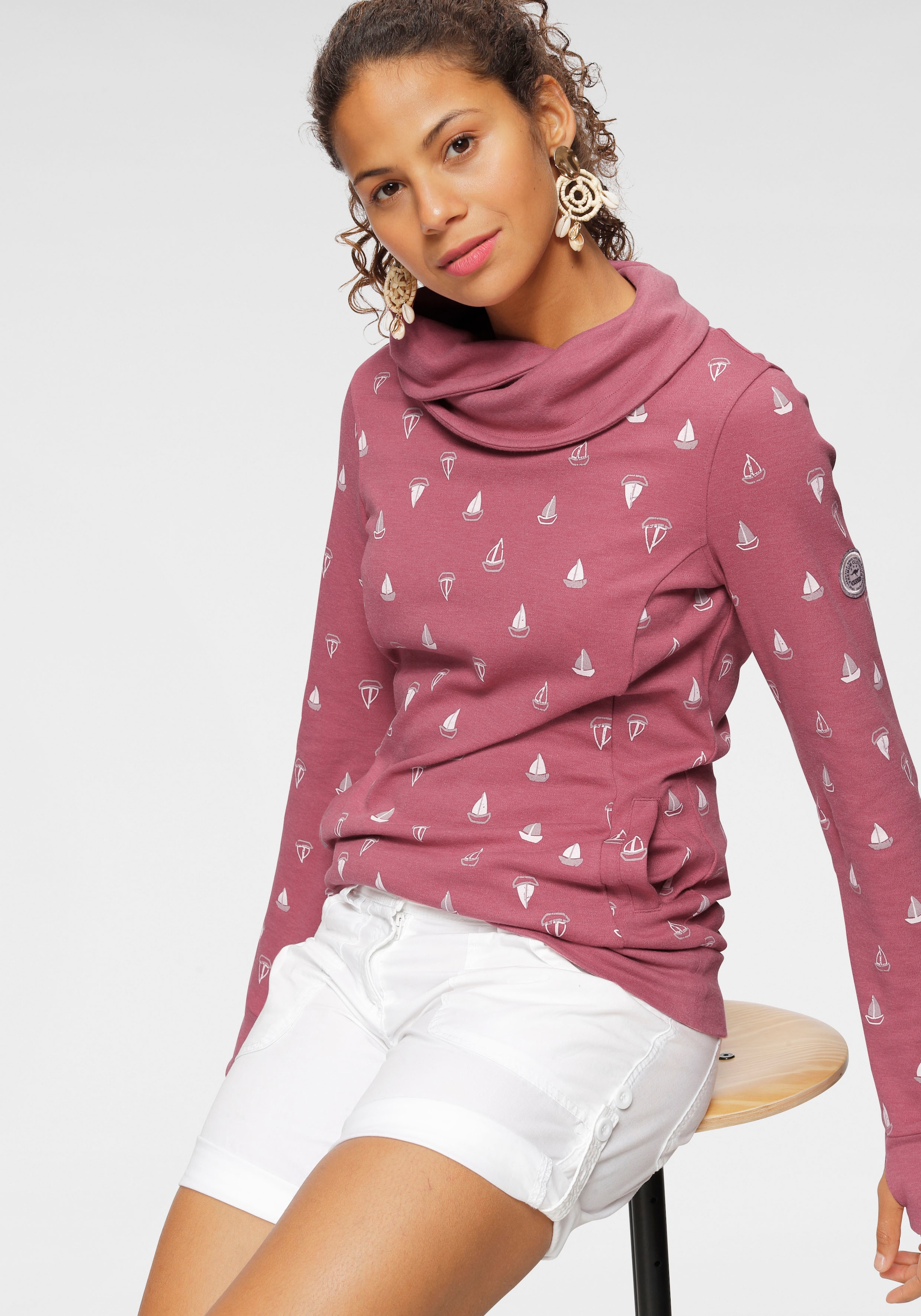 Sweatshirt, mit wärmendem Schlauchkragen und Allover-Print