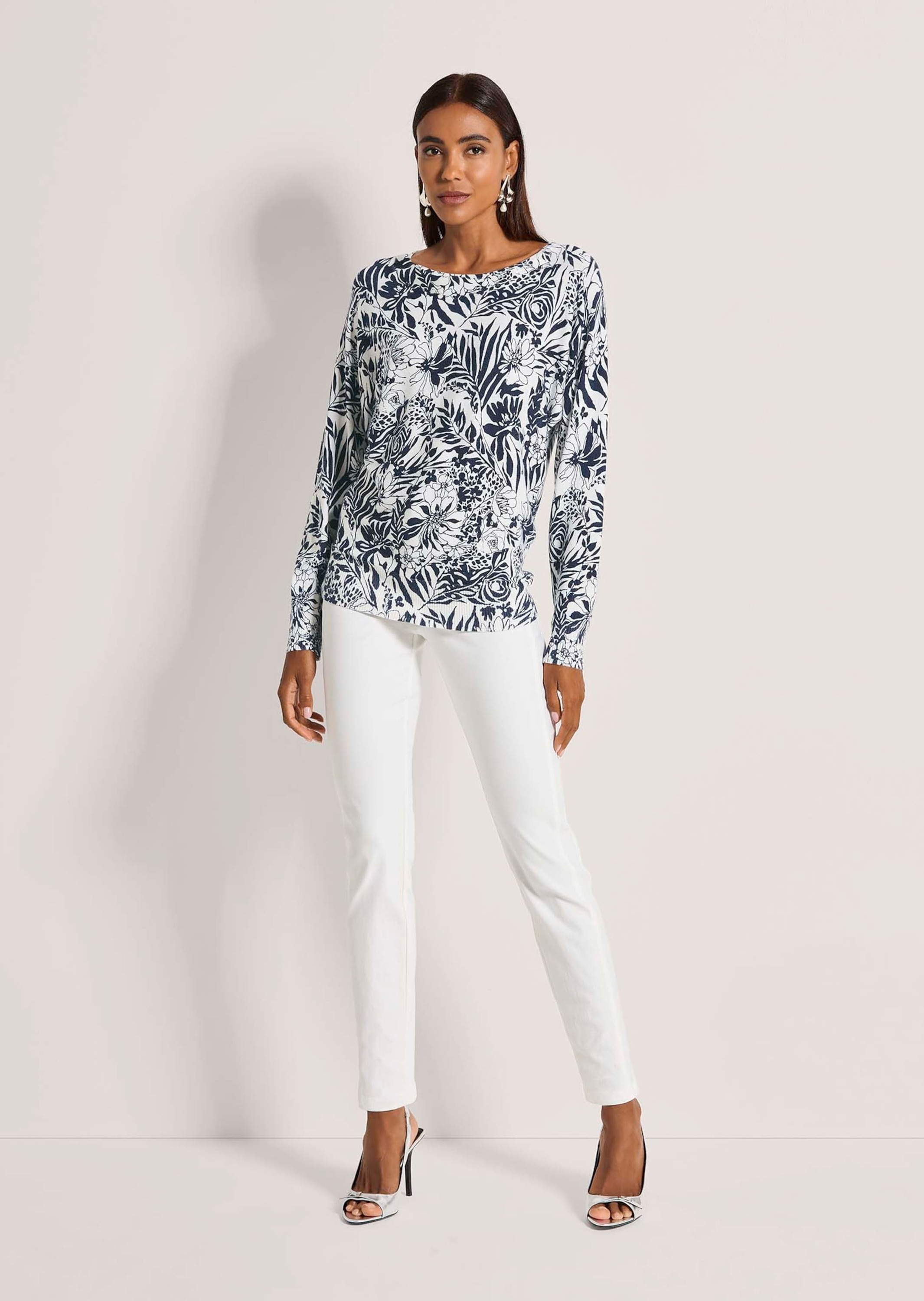 MADELEINE Longpullover "Feinstrickpullover Viskoseshirt mit floralem Muster günstig online kaufen