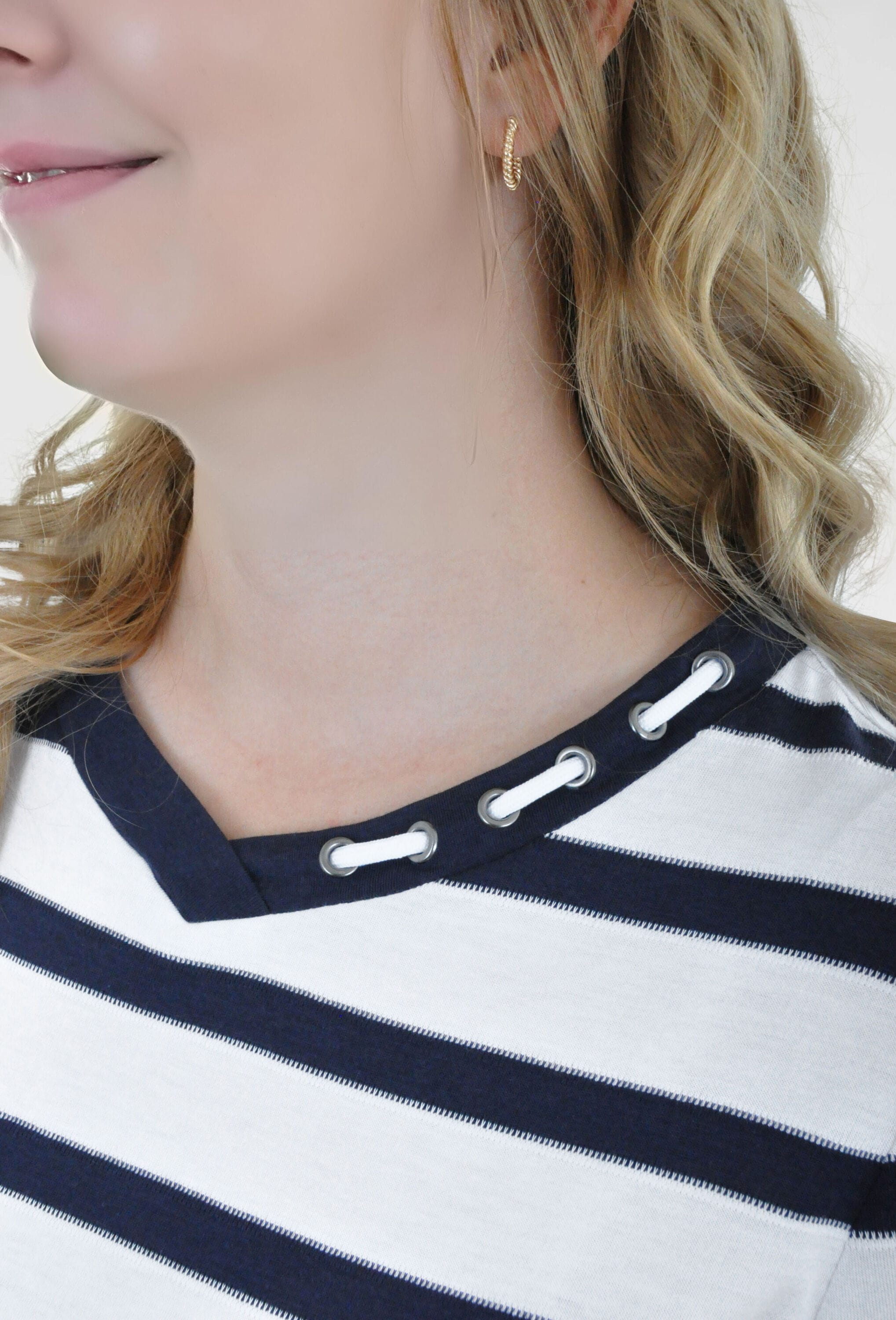 NAVIGAZIONE T-Shirt »NAVIGAZIONE Shirt« Zierband am Kragen