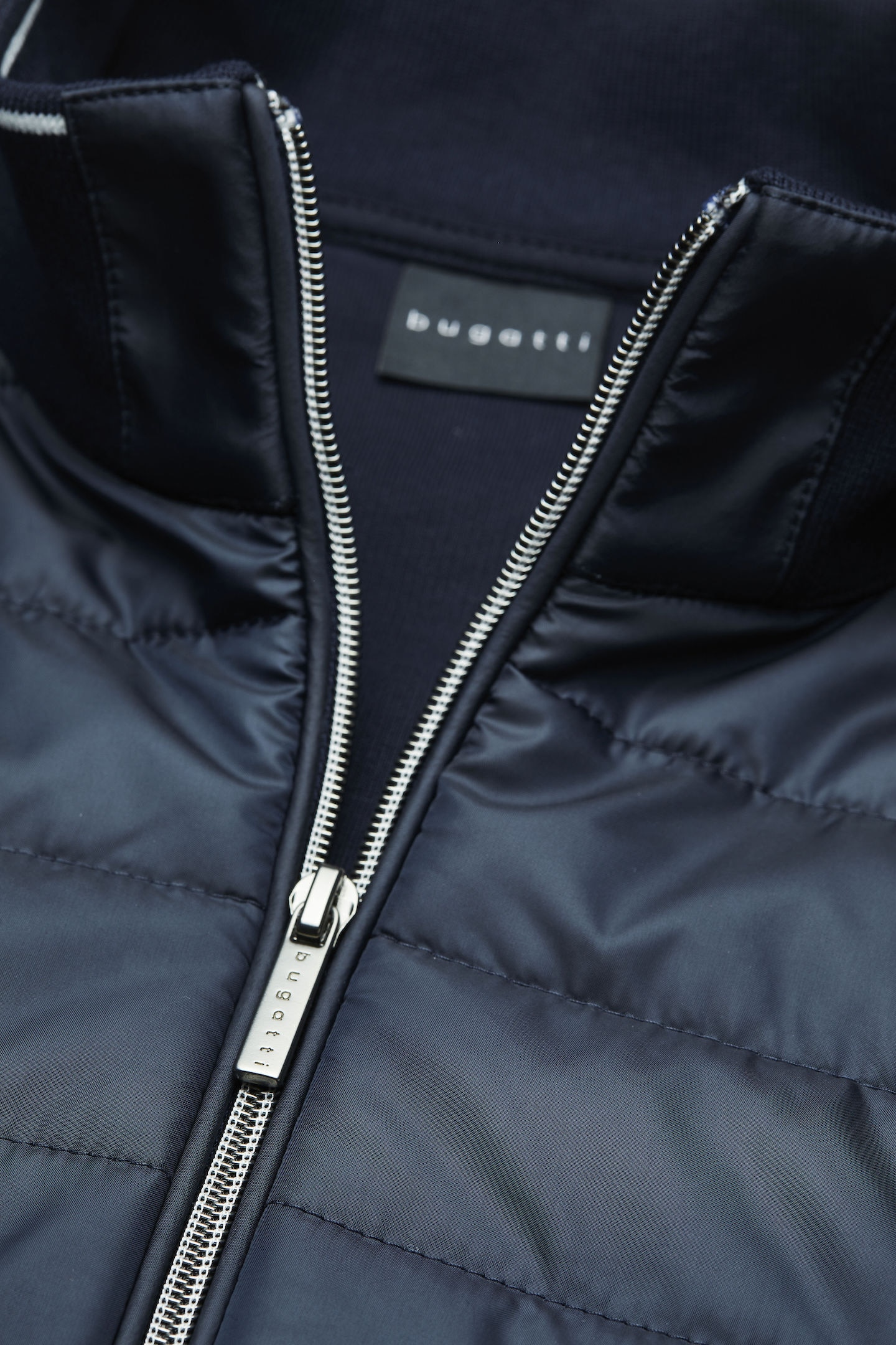 bugatti Sweatjacke, mit sportlichem Stehkragen