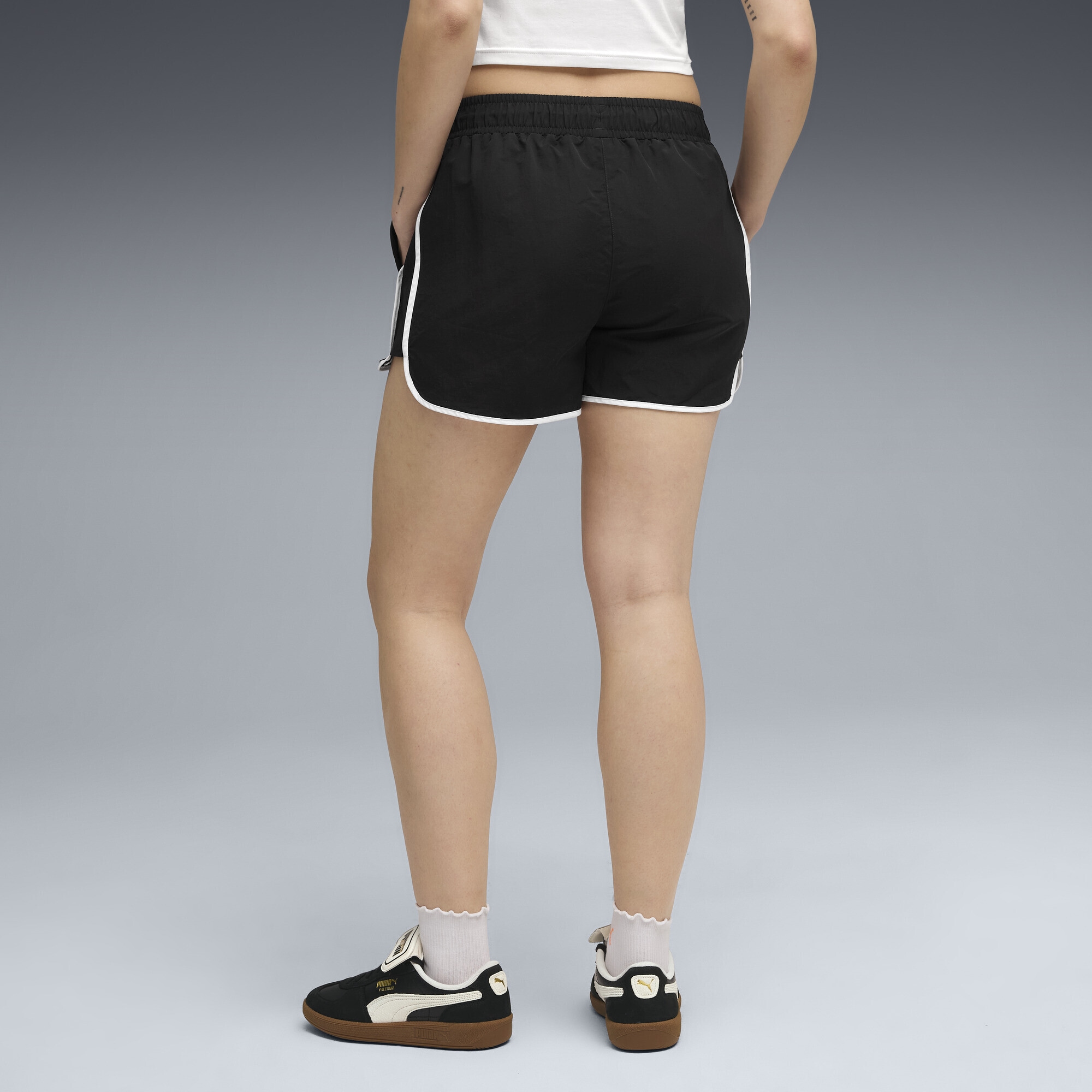 PUMA Shorts »Wardrobe Essentials Woven 3" Shorts Damen«