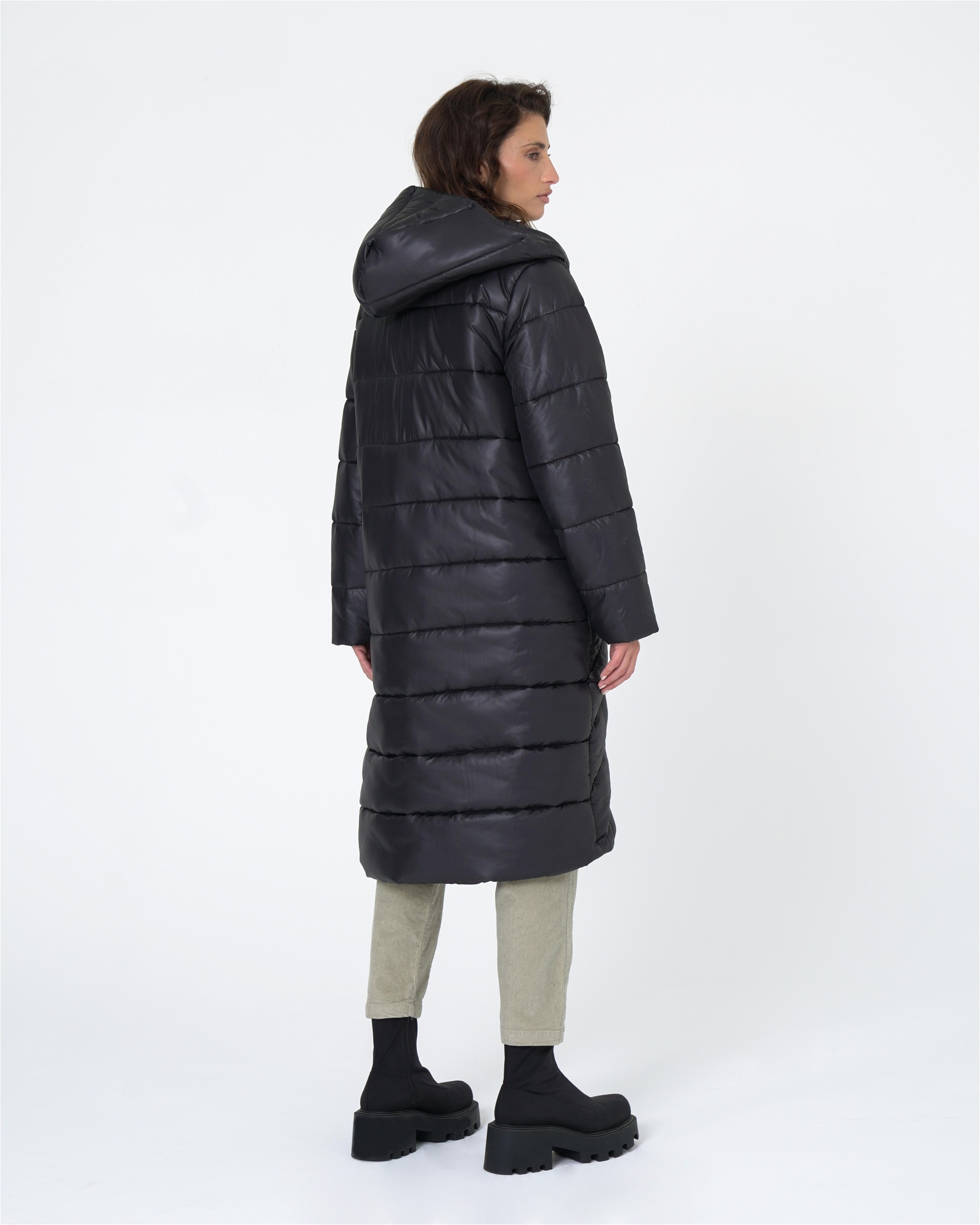 freshlions Steppmantel »Eva«, im schimmernden Design