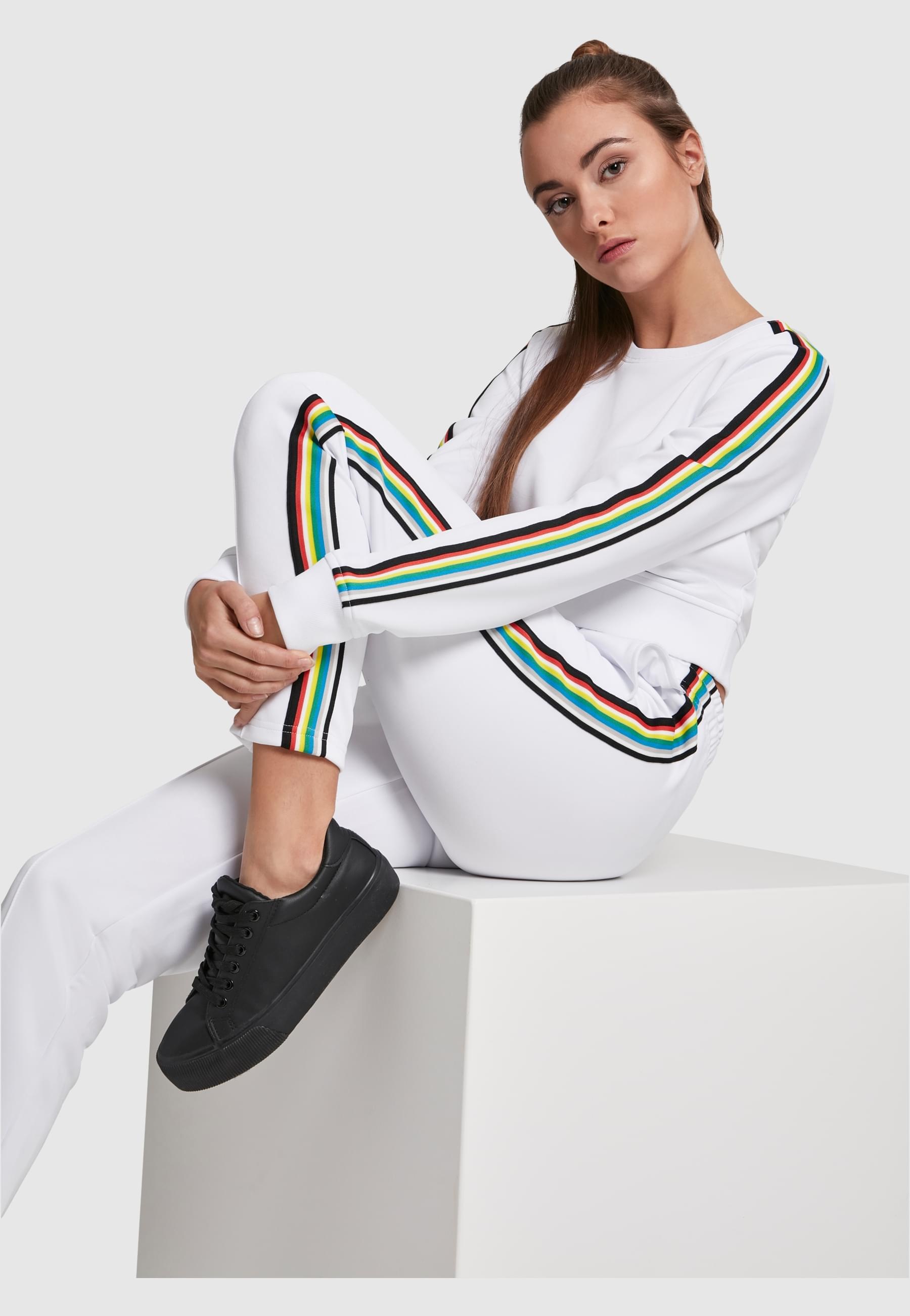 URBAN CLASSICS Sweatshirt »Urban Classics Damen Ladies Multicolor Taped Sleeve Crewneck«, (1 tlg.)