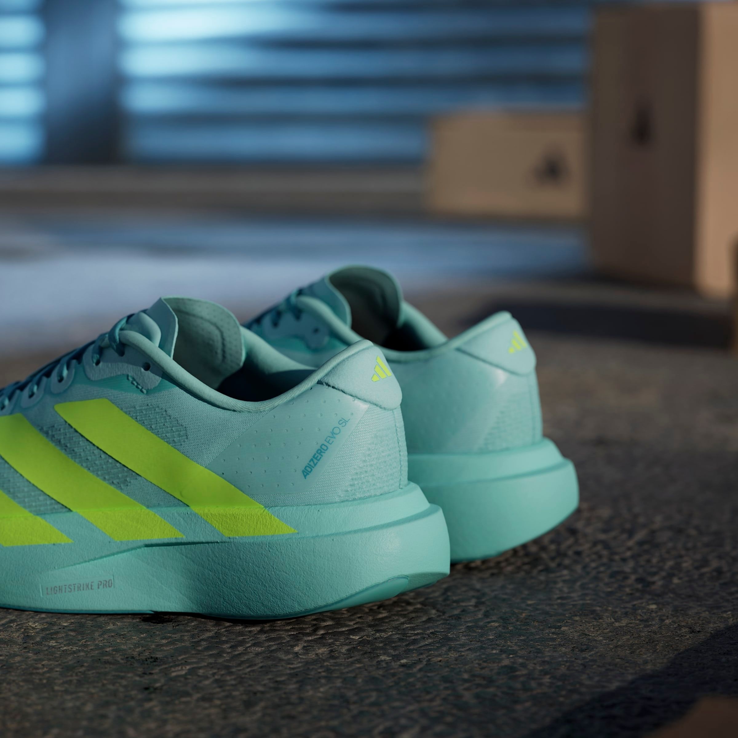 adidas Performance Laufschuh »ADIZERO EVO SL«, angelehnt an das Design vom Adios Pro Evo