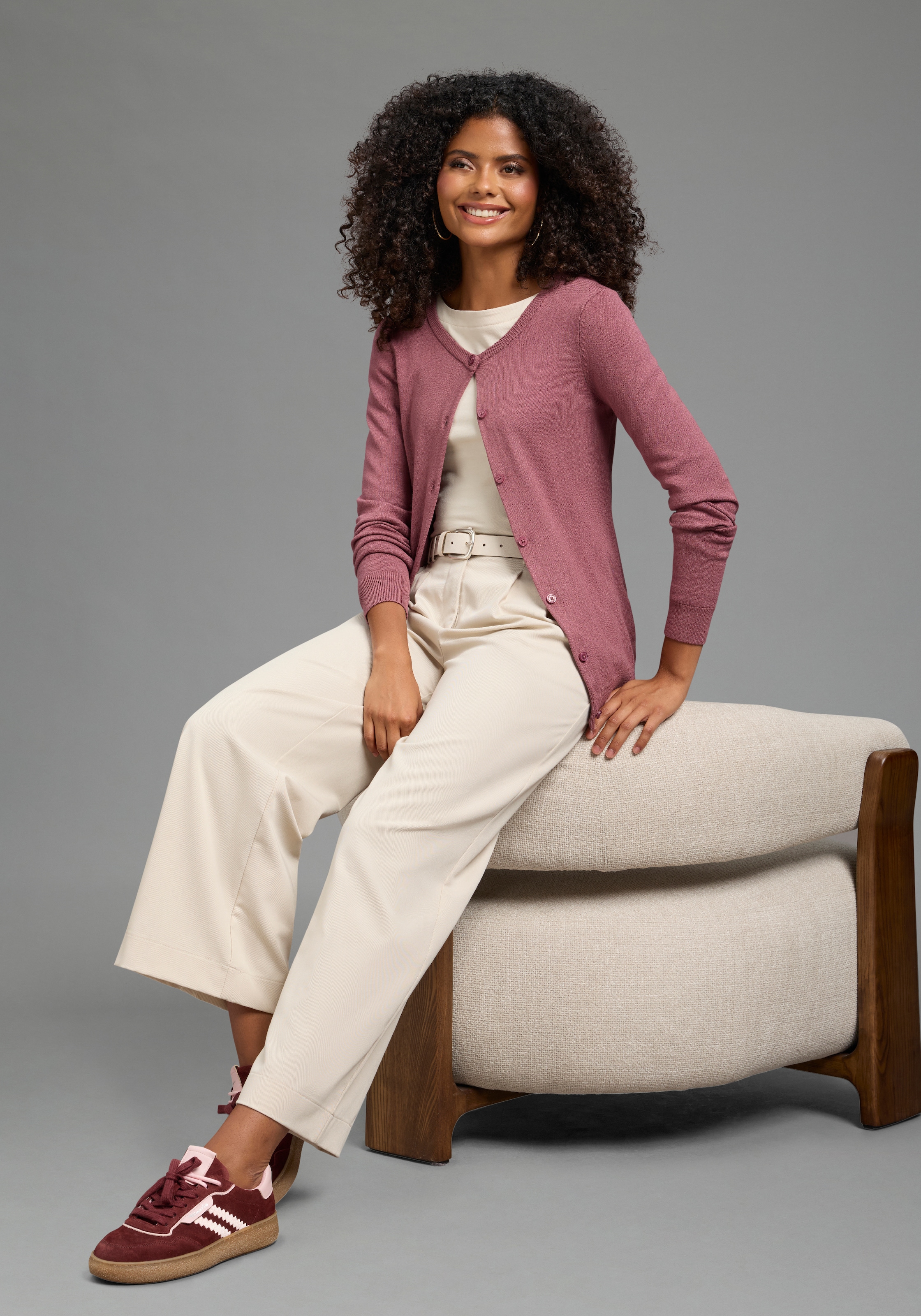 Laura Scott Strickjacke leichte Übergangsstrickjacke aus Feinstrick