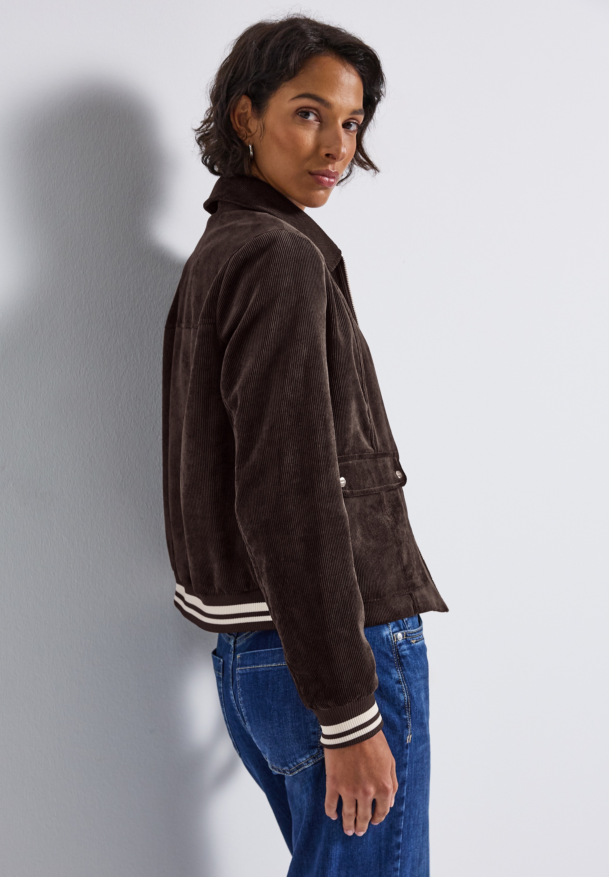 STREET ONE Cordjacke "Short Corduroy" ohne Kapuze im College-Style günstig online kaufen