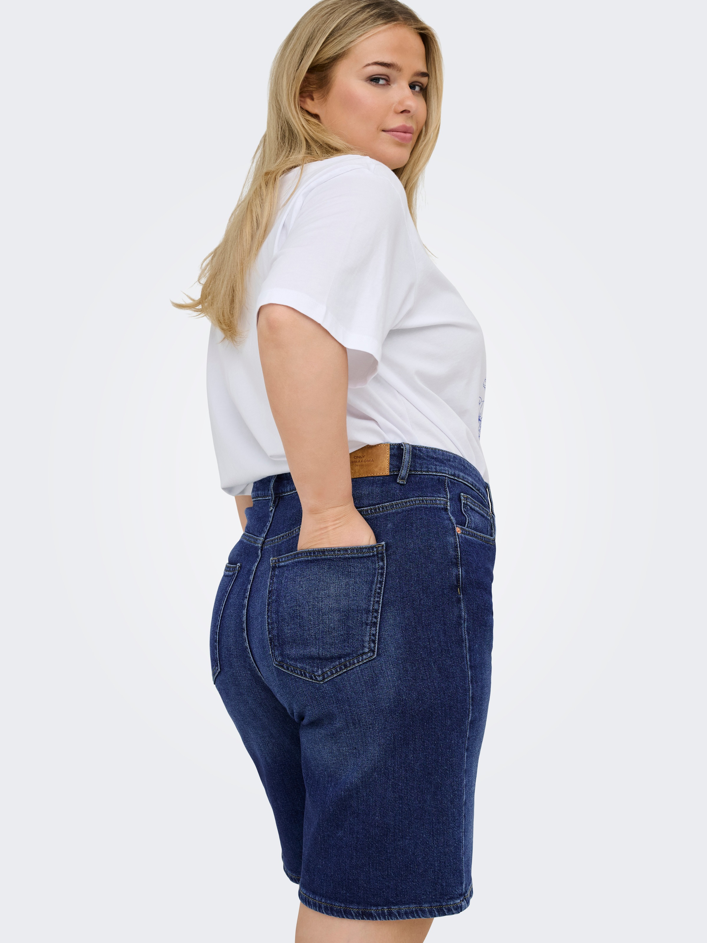 ONLY CARMAKOMA Jeansshorts "CARSONNY HW WIDE DNM SHORTS NAS843 NOOS" günstig online kaufen