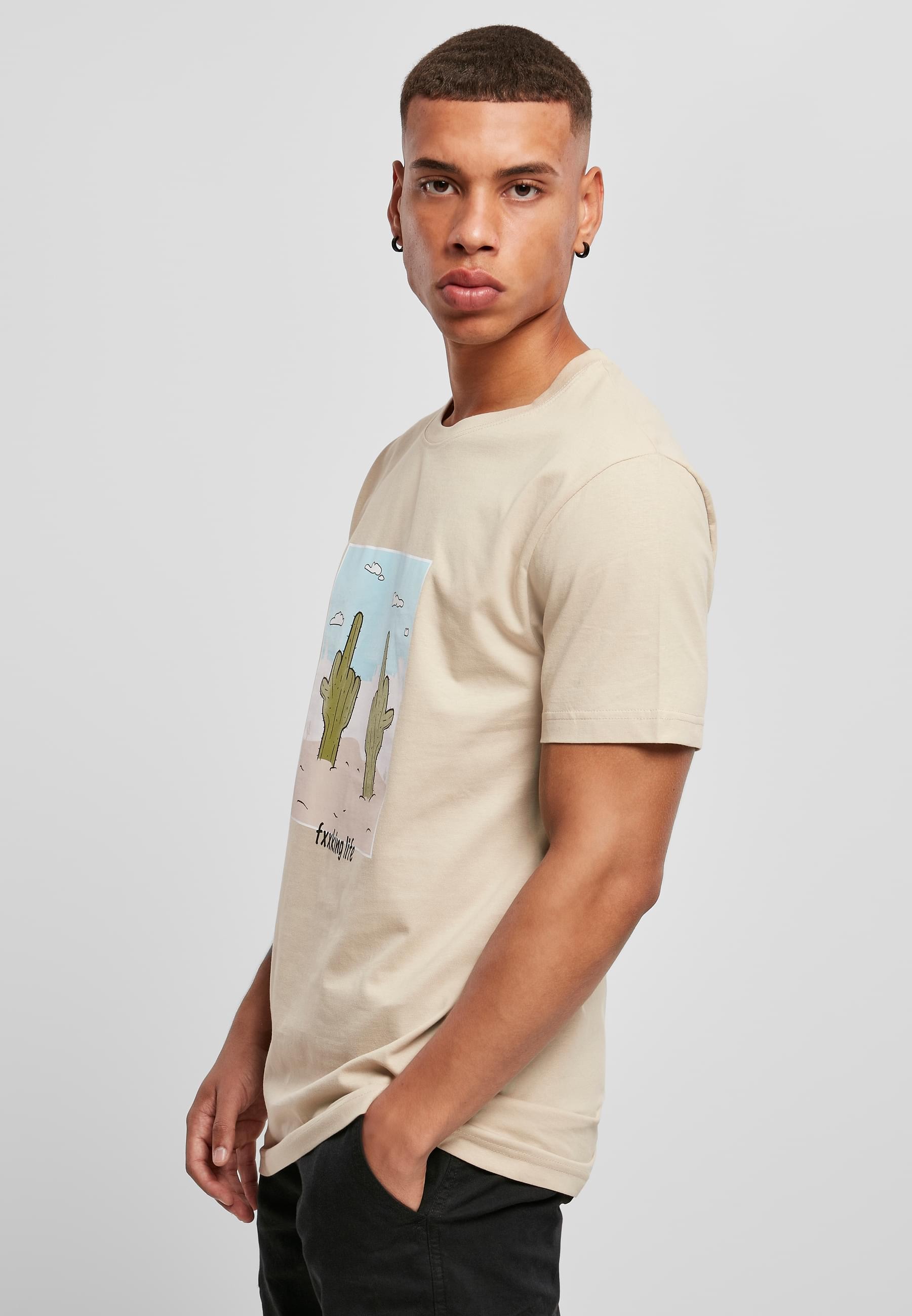 MisterTee T-Shirt »MisterTee Herren Fucking Life Tee«, (1 tlg.)