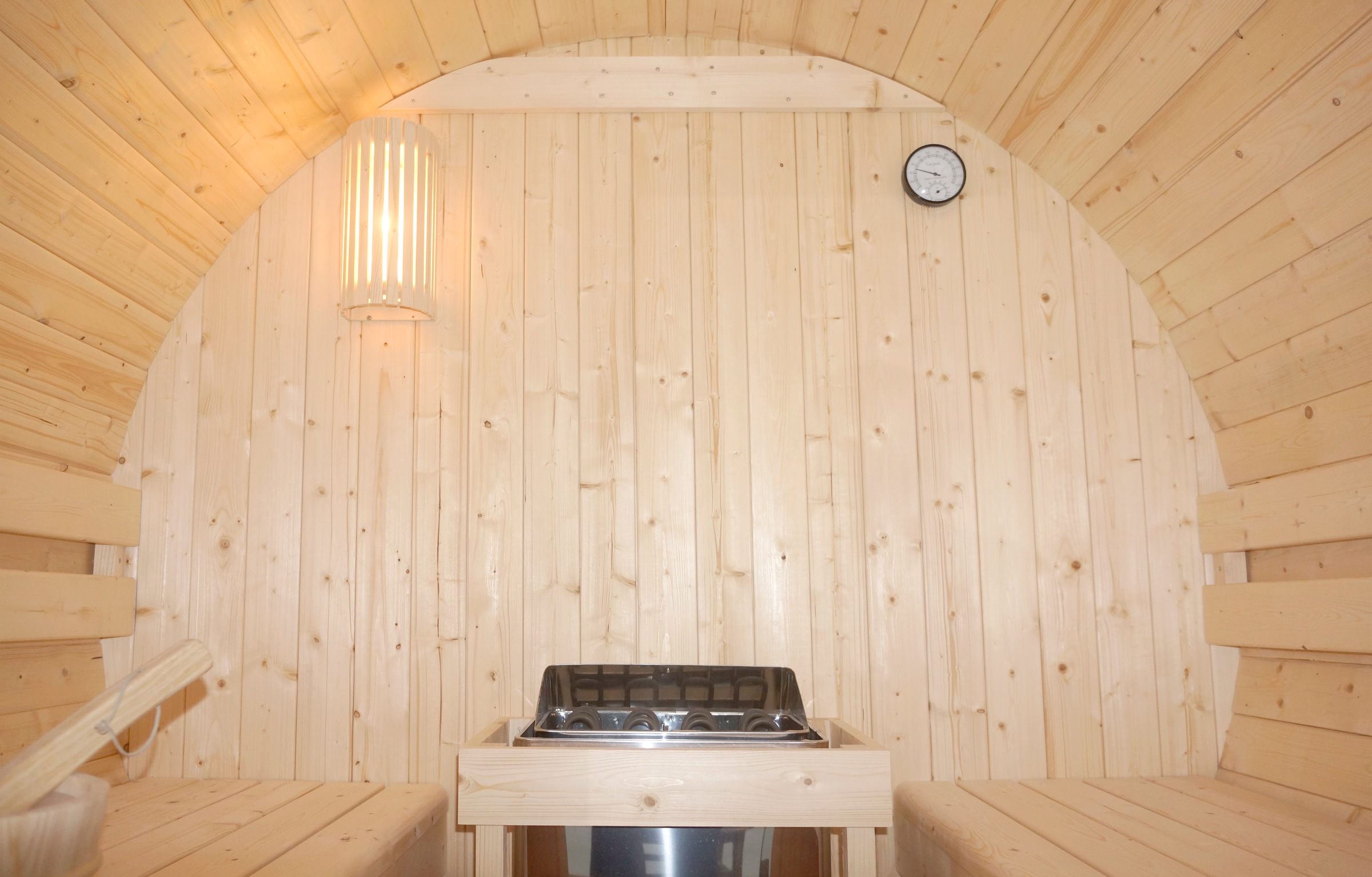 Sanotechnik Fasssauna »»TROMSÖ L«« geeignet für 4 Personen, Fichetnholz