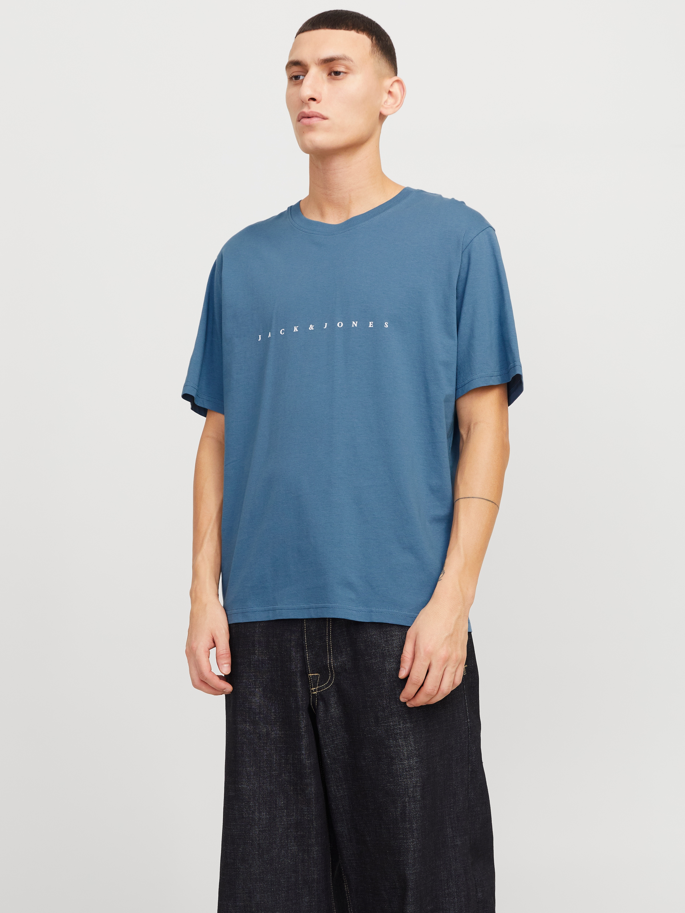 Jack & Jones Rundhalsshirt "JJESTAR mit Pigmentprint und Baumwollgefühl", b günstig online kaufen