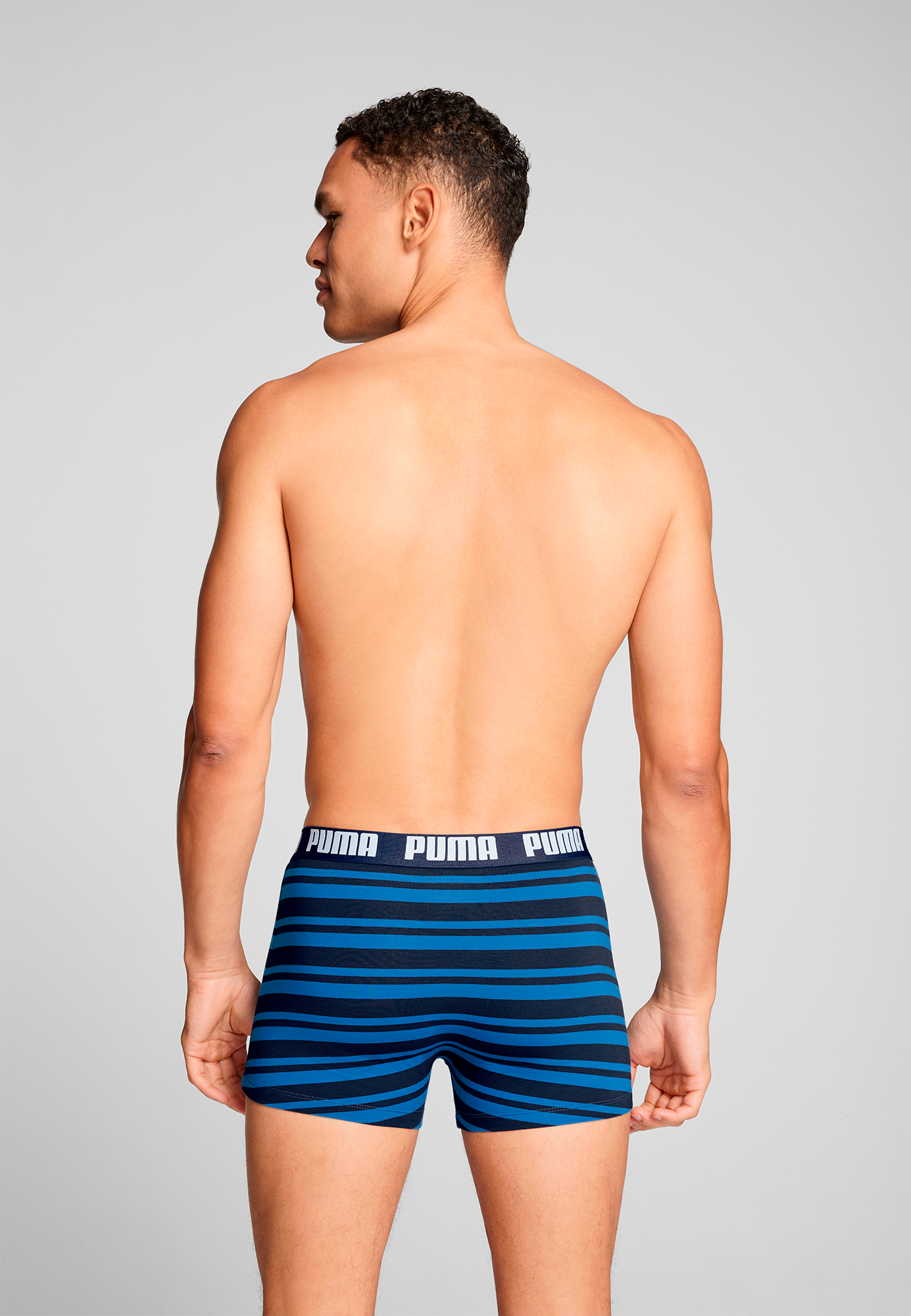 PUMA Boxershorts »PUMA MEN EVERYDAY STRIPED BOXERS 2P«, (Packung, 2er Pack), mit kontrastfarbigem Schriftzug