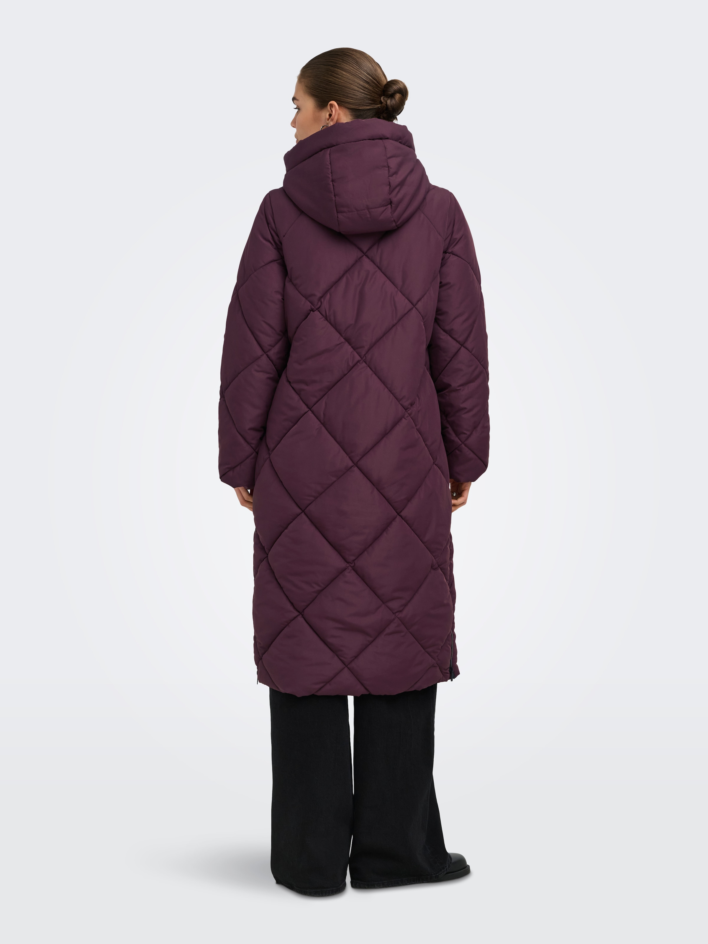 ONLY Steppmantel »ONLMAGGI LONG HOOD PUFFER CC OTW« Kunstfaser