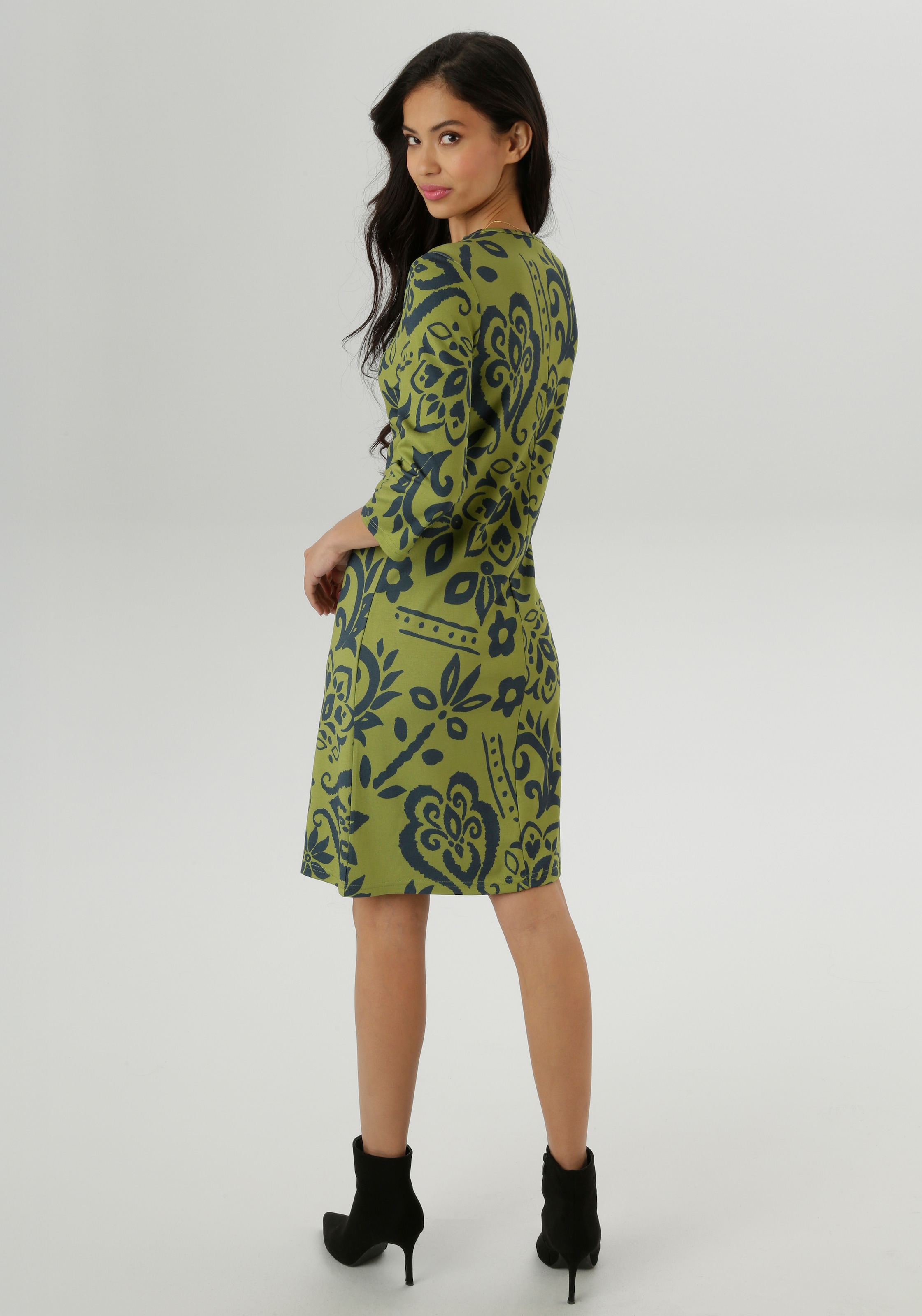 Aniston SELECTED Jerseykleid, mit fantasievollem Blütendruck Allover - NEUE KOLLEKTION