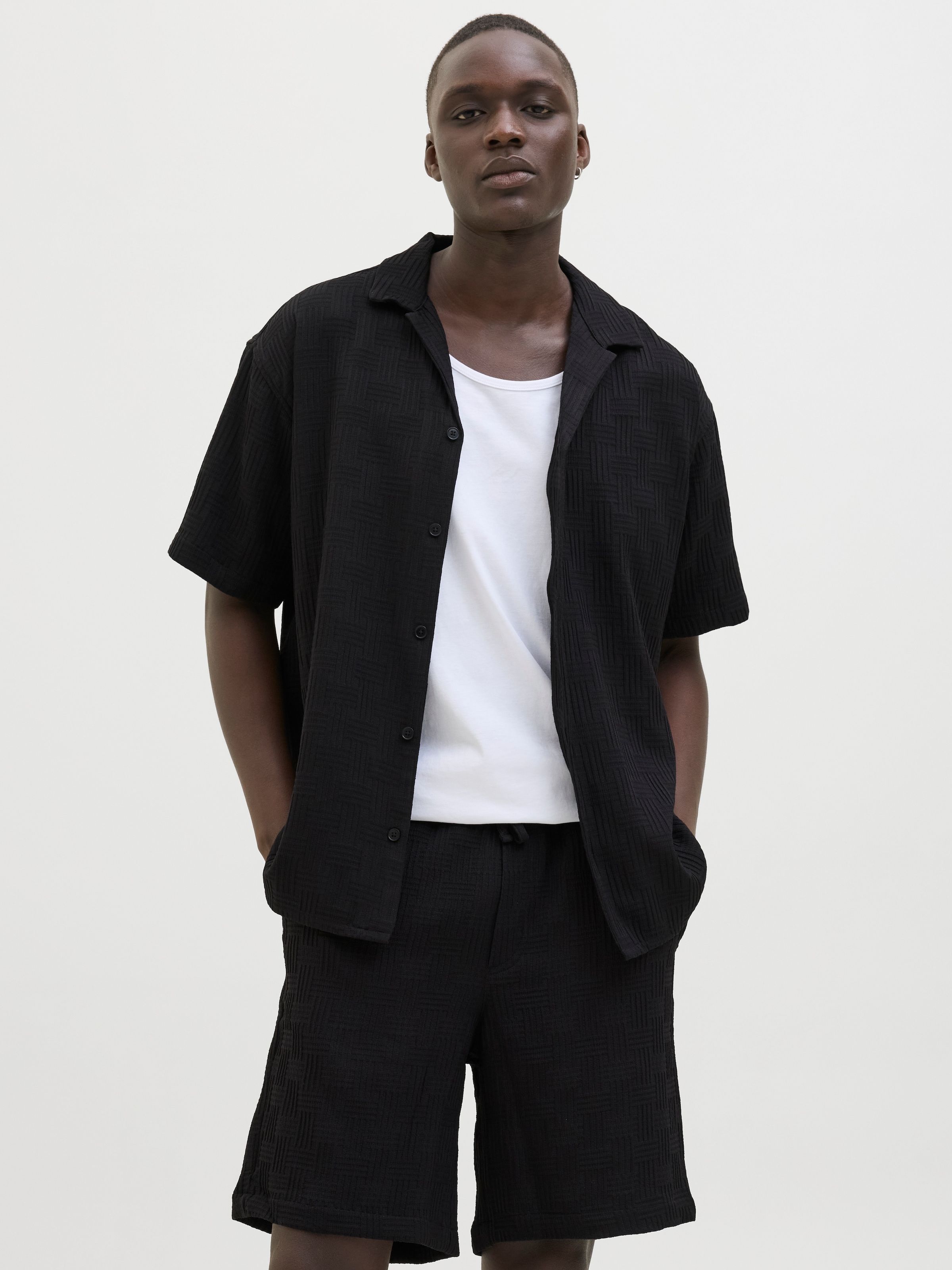 Jack & Jones Kurzarmhemd »JJEMATTEO RESORT SHIRT SS SN«, mit Resort Kragen