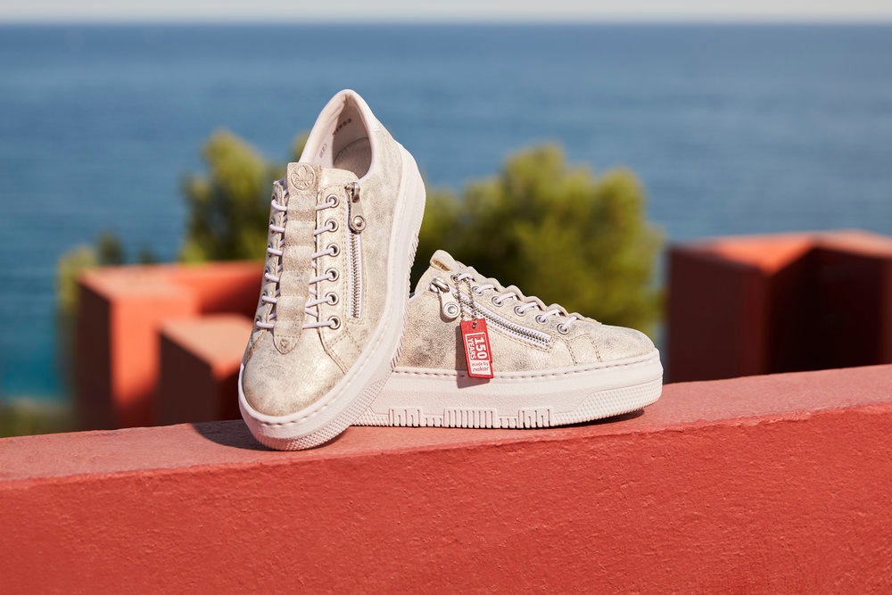 Thumbnail - Rieker Plateausneaker, Sneaker, Slip-On Sneaker, Slipper mit Schaftrandpolster