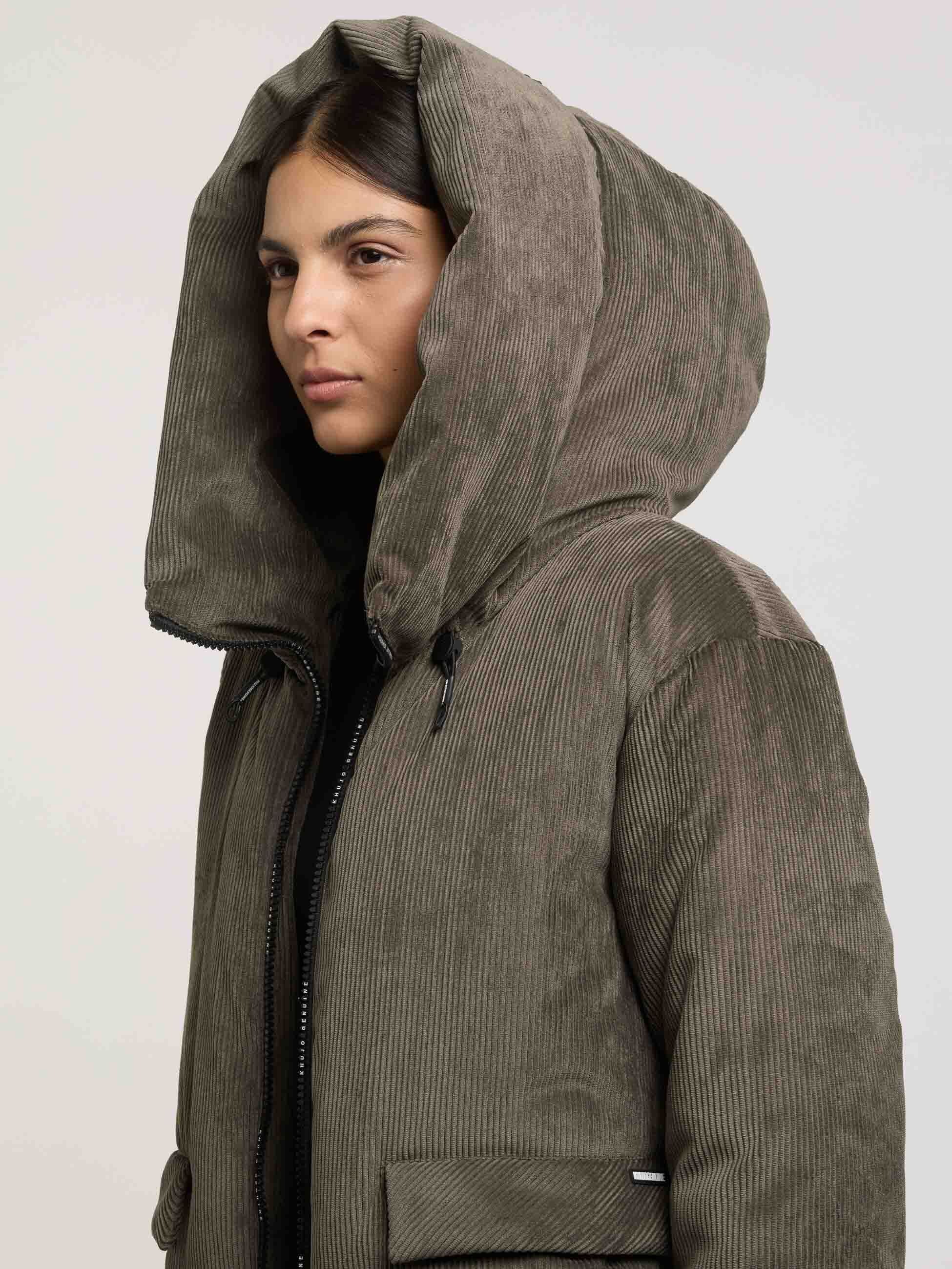 khujo Winterjacke »ZOSIA« mit Kapuze