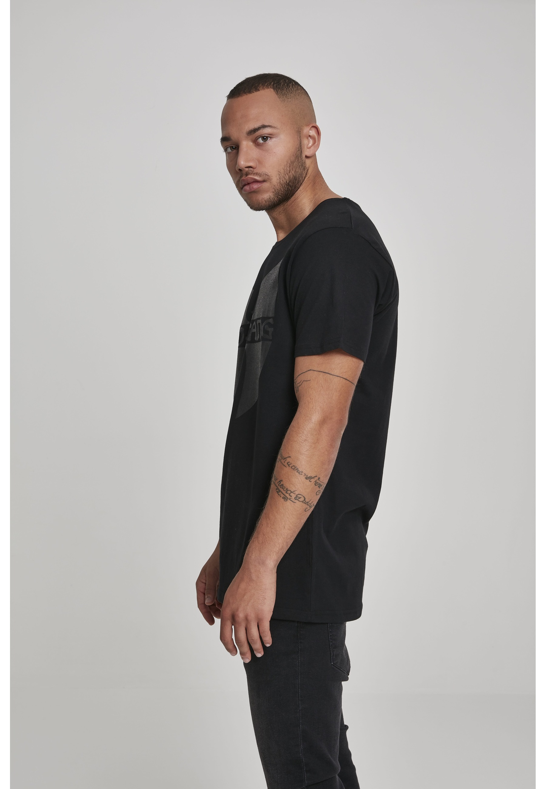 MisterTee T-Shirt »MisterTee Herren Wu-Wear Black Logo T-Shirt« 1 Stk.