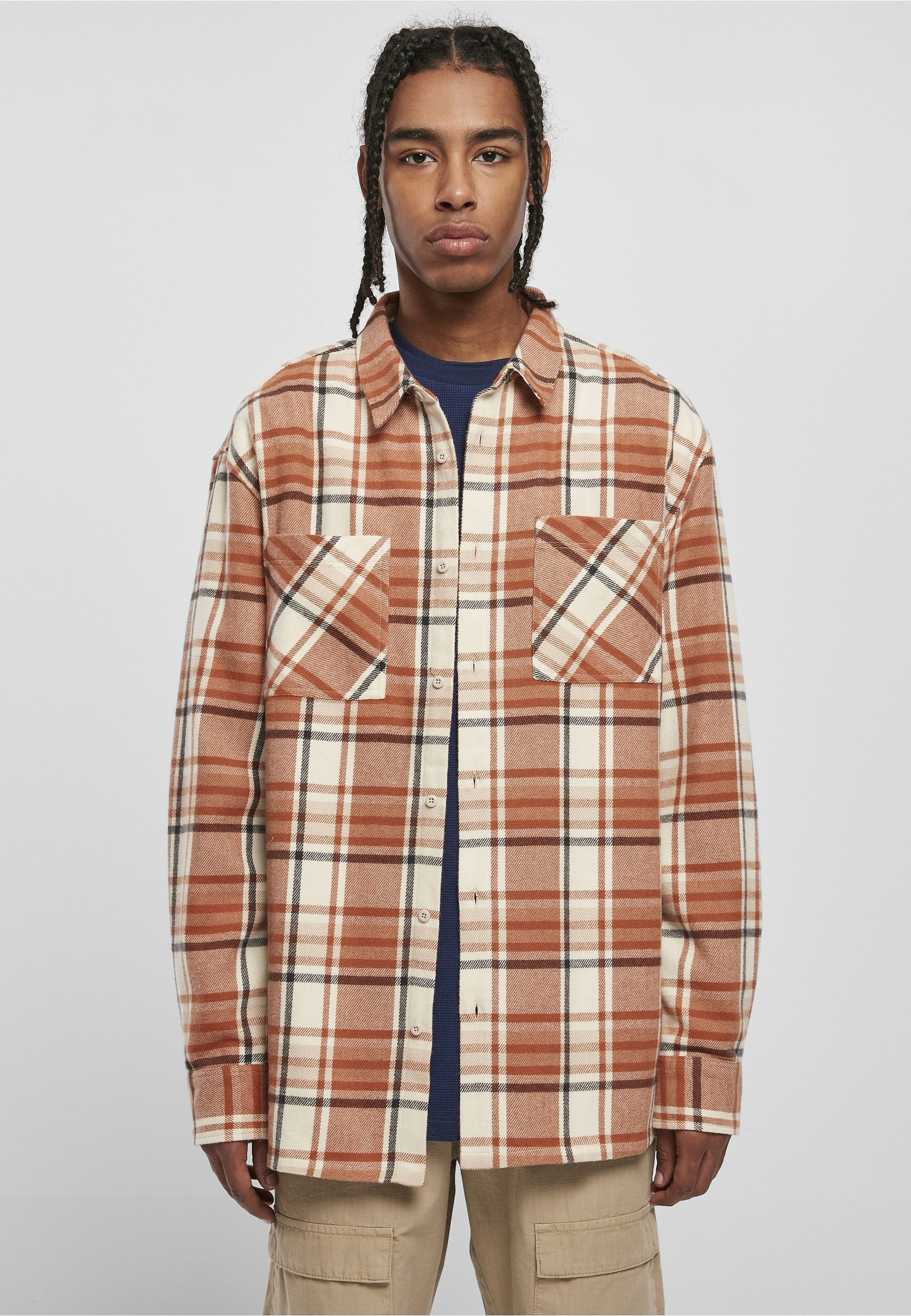 URBAN CLASSICS Kurzarmshirt »Urban Classics Herren Long Oversized Checked Leaves Shirt« 1 Stk.