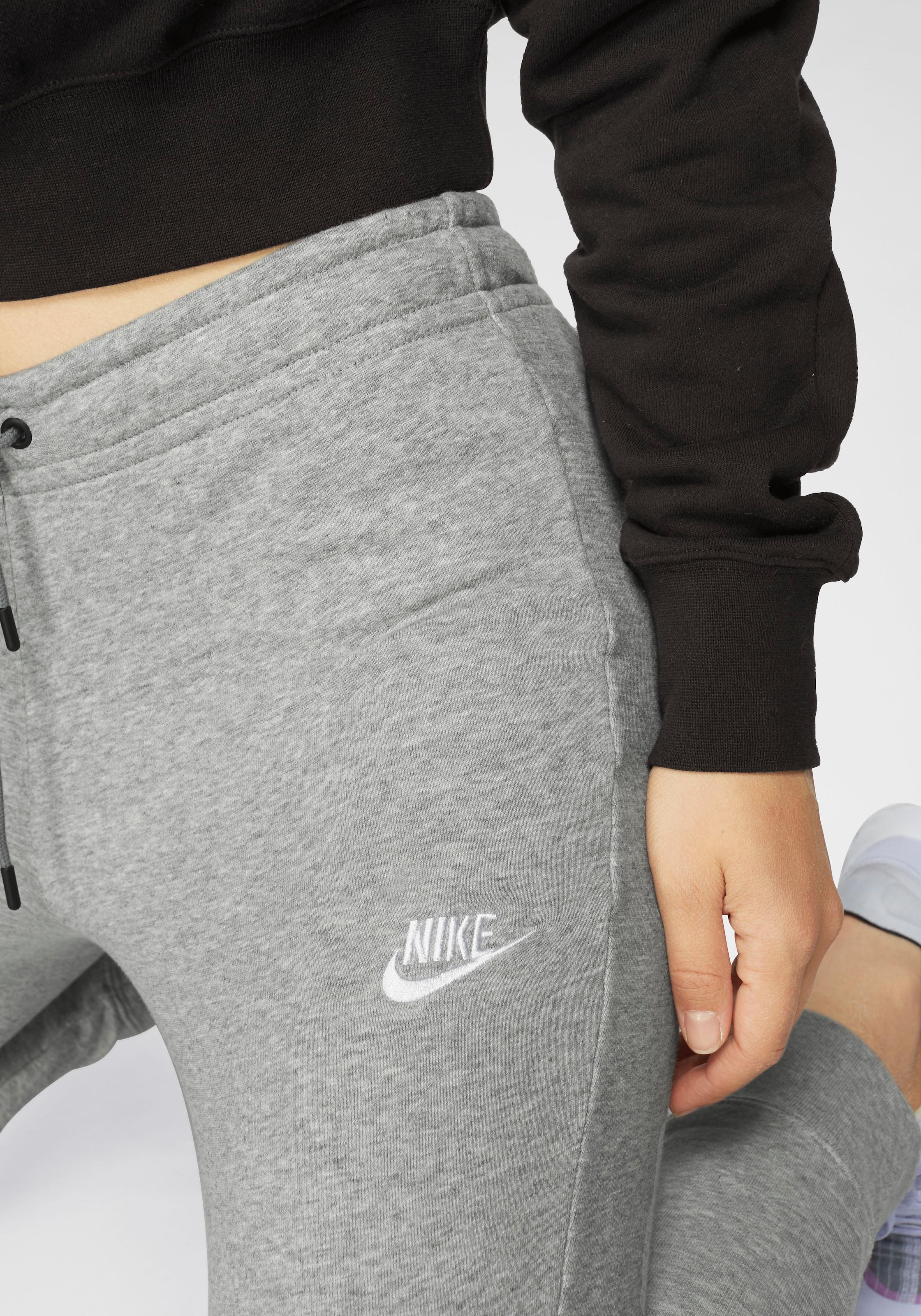 Nike Sportswear Jogginghose »ESSENTIAL WOMENS MID-RISE FLEECE PANT« auf  Rechnung | BAUR