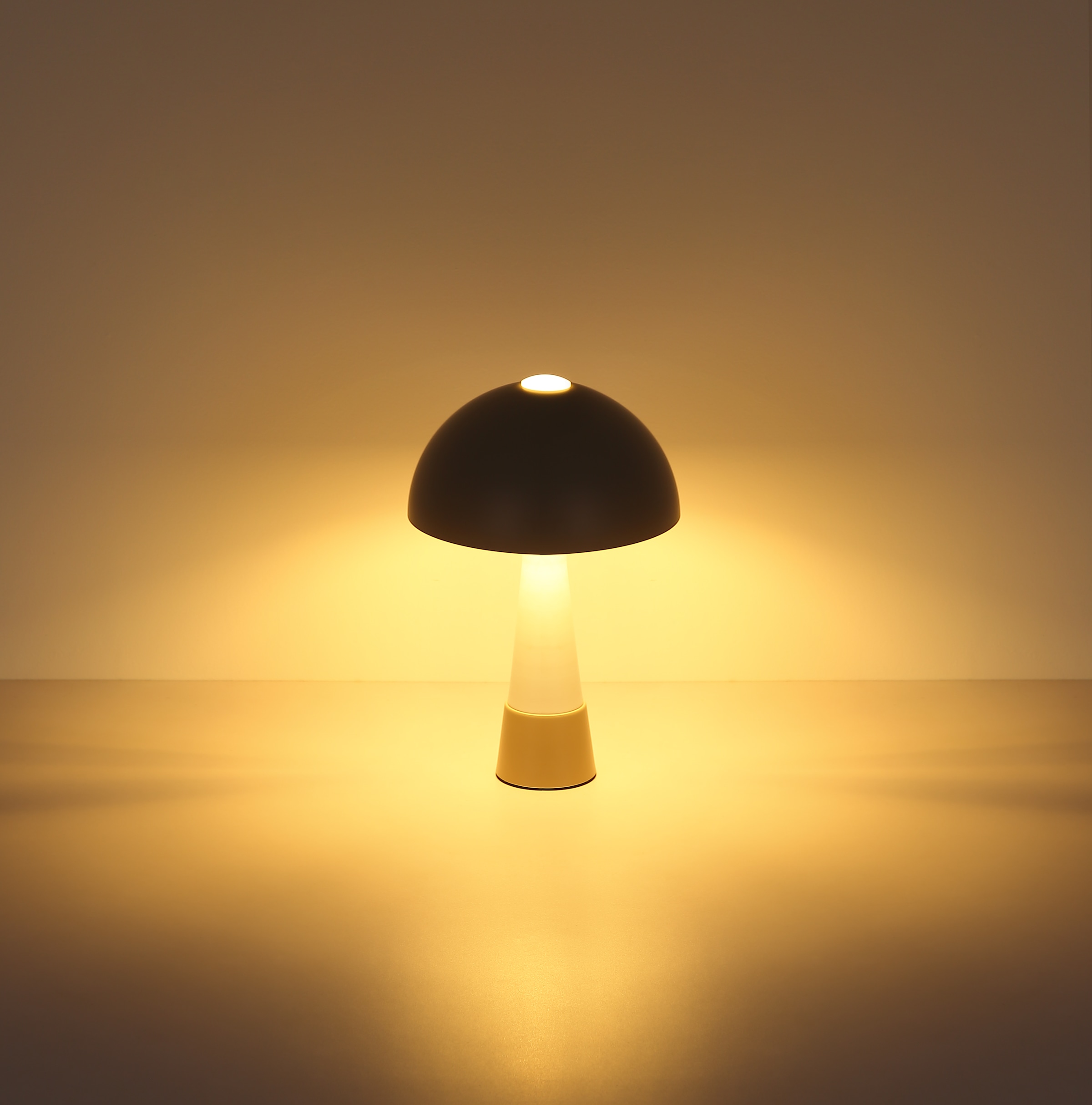 GLOBO LIGHTING Tischleuchte »MERLIN« E27 1 Stk. warmweiß - kaltweiß Tischlampe mit Pilzschirm