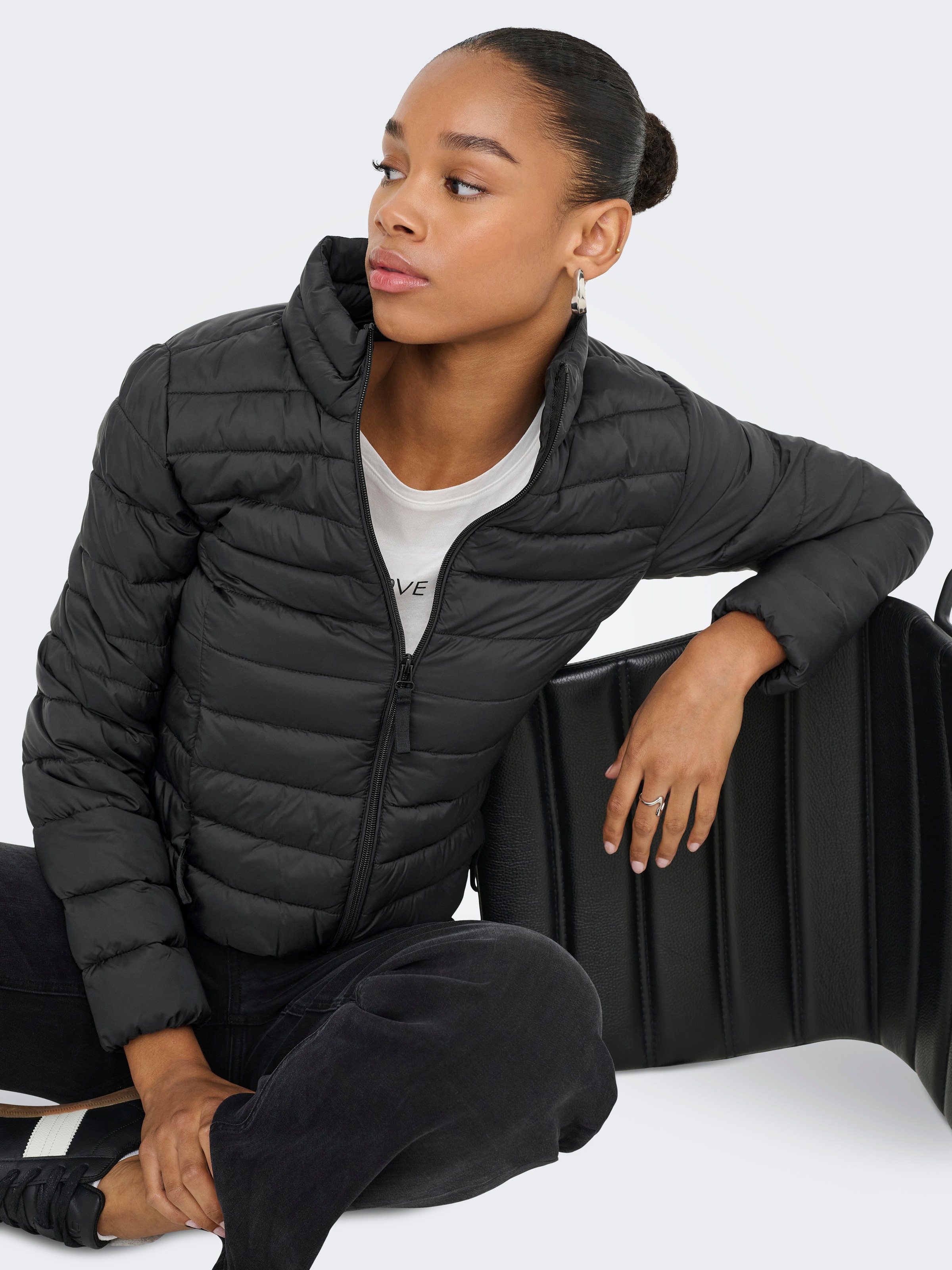 Thumbnail - ONLY Outdoorjacke "ONLTAHIA LW QUILTED JACKET OTW NOOS" ohne Kapuze