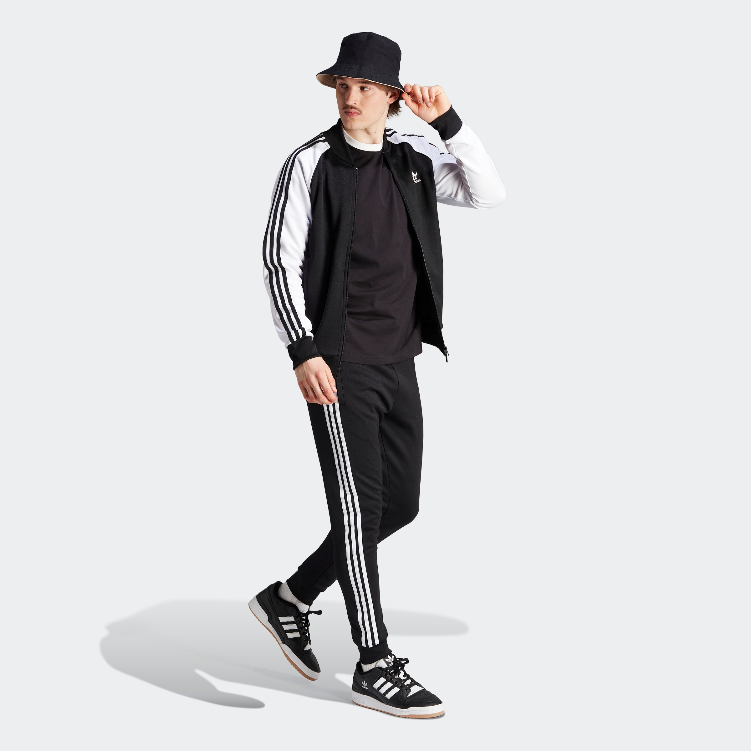 adidas Originals Sporthose "SST TP", (1 tlg.), Superstar, Retro Look, weich günstig online kaufen