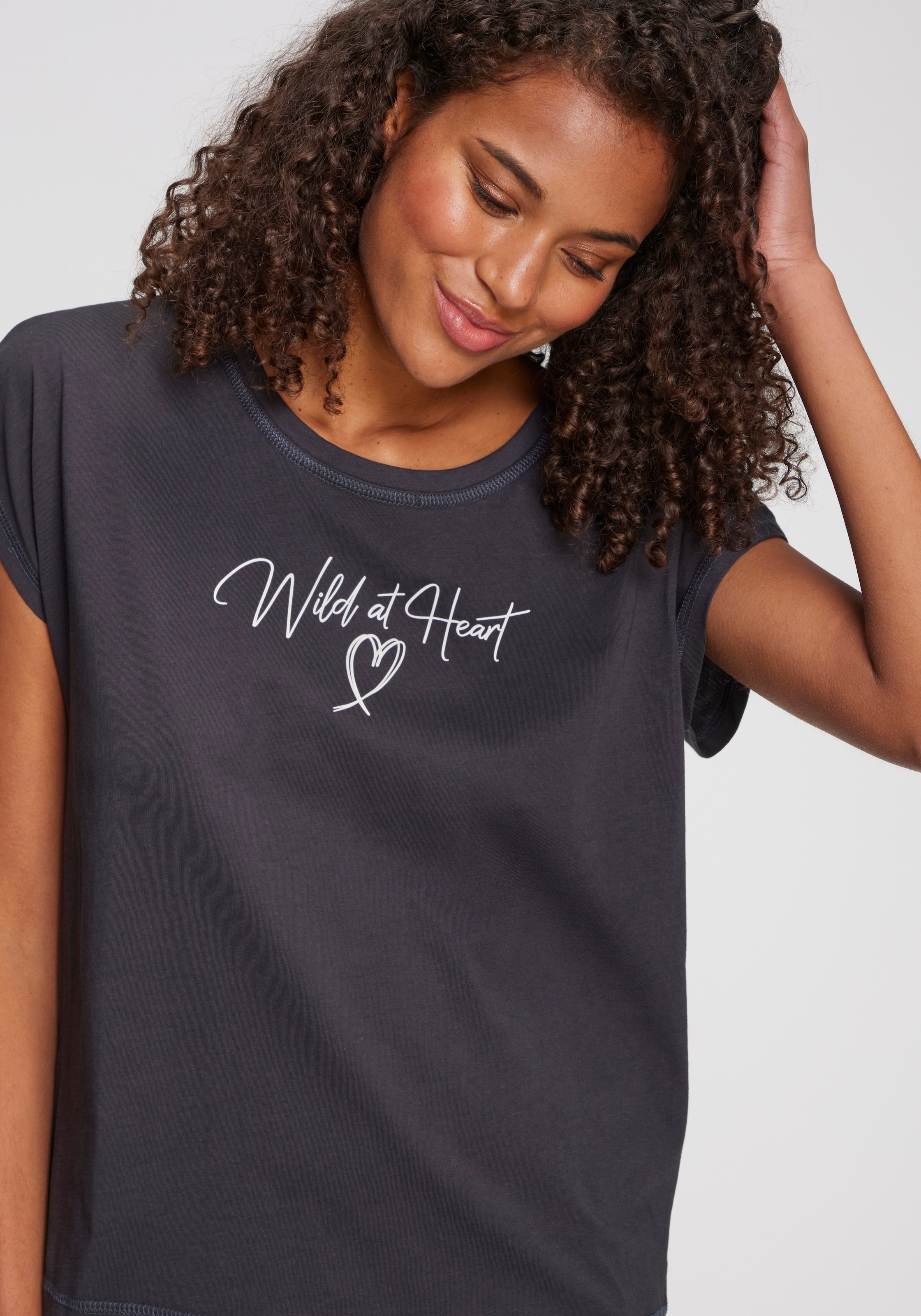 Vivance Dreams Pyjamaoberteil mit Herzprint günstig online kaufen