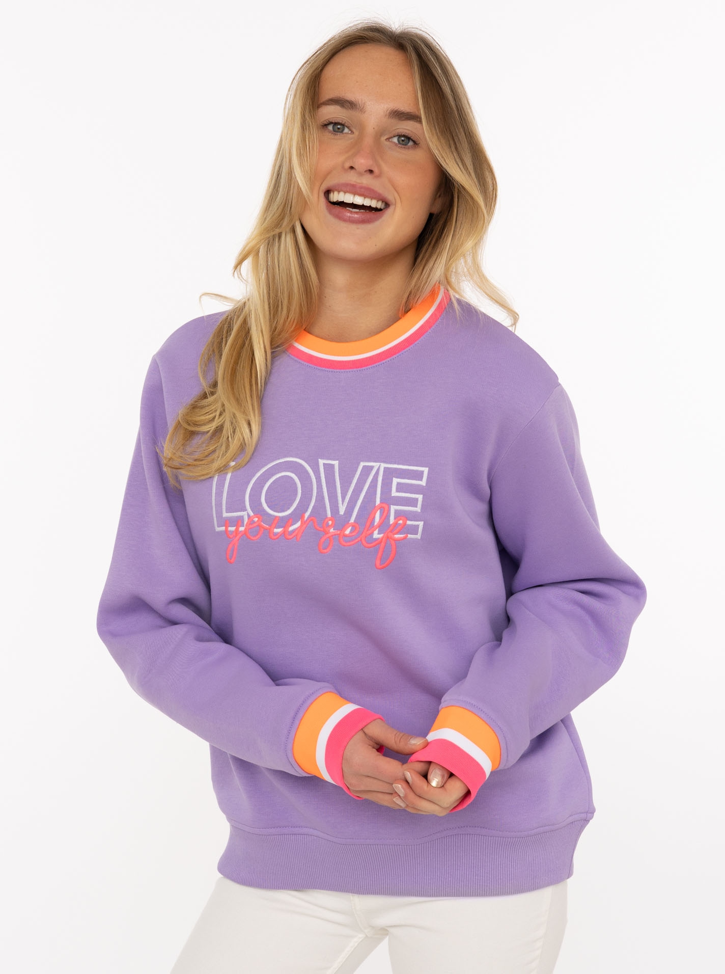 Zwillingsherz Hoodie ""Love Yourself"", Rundhals, gestreifte Neon-Bündchen, günstig online kaufen