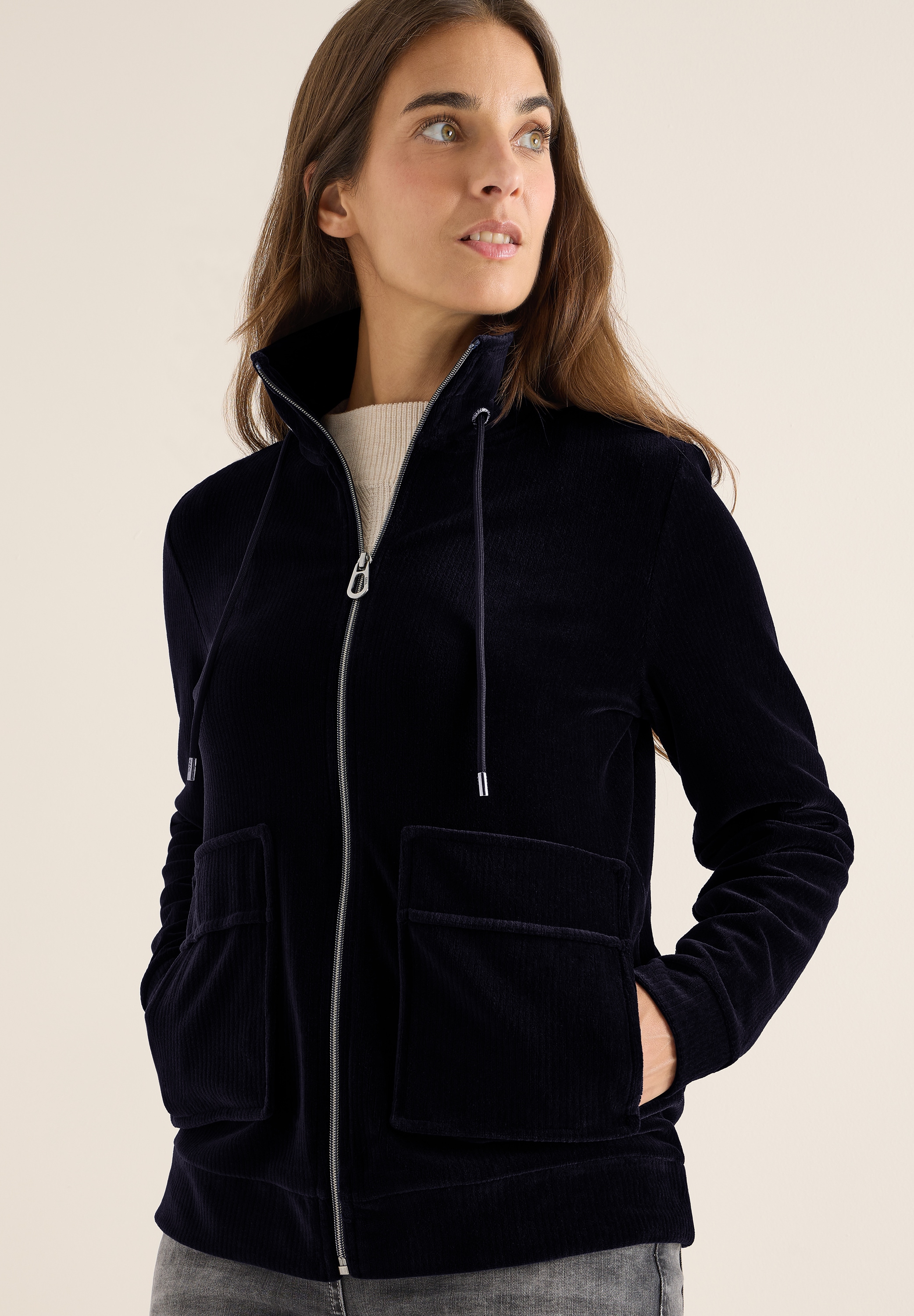 Cecil ohne Kapuze mit Stehkragen mit Tunnelzug günstig online kaufen