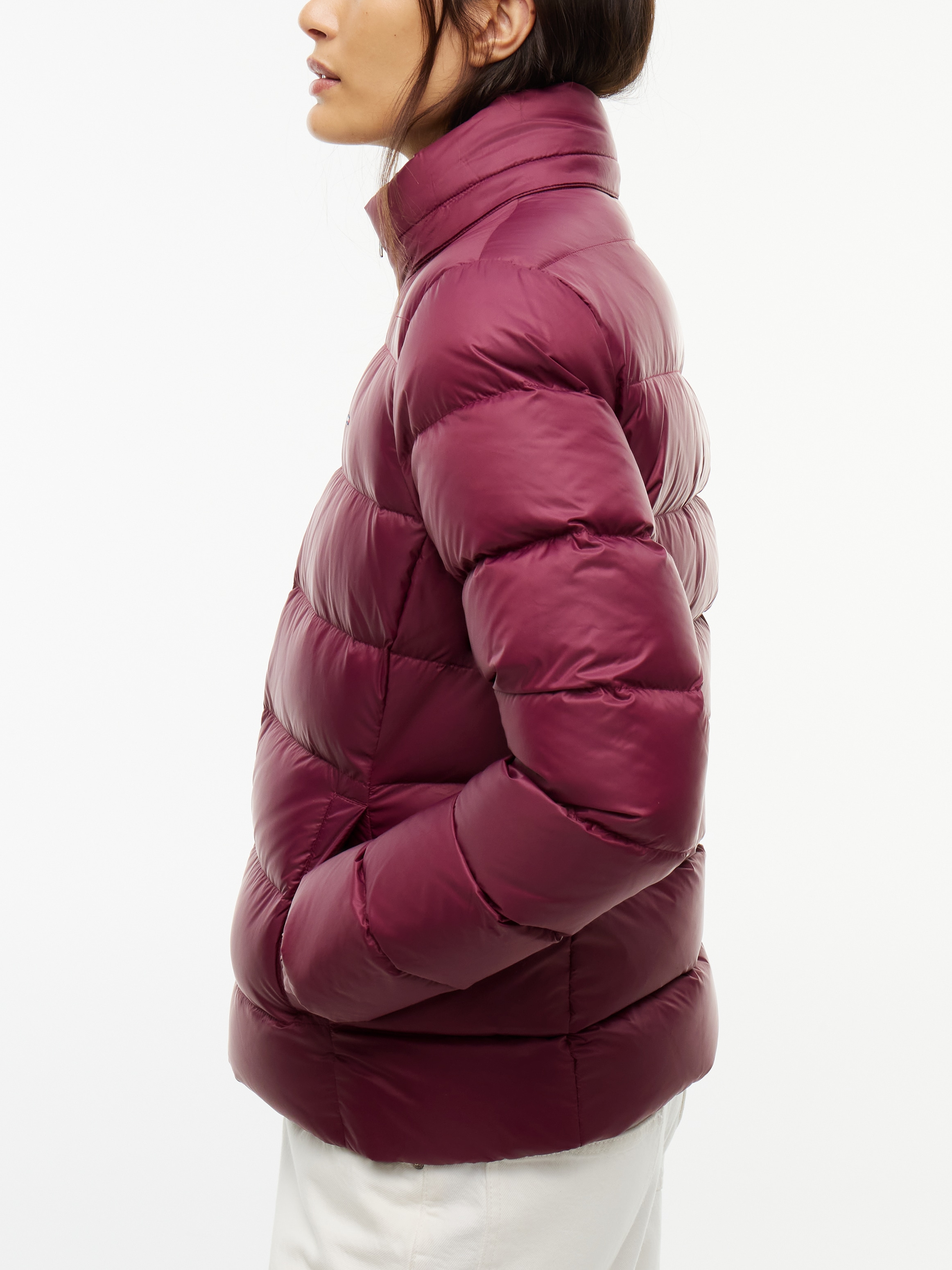 Tommy Jeans Steppjacke »TJW BASIC HOODED DOWN JACKET EXT« mit Kapuze Kunstfaser