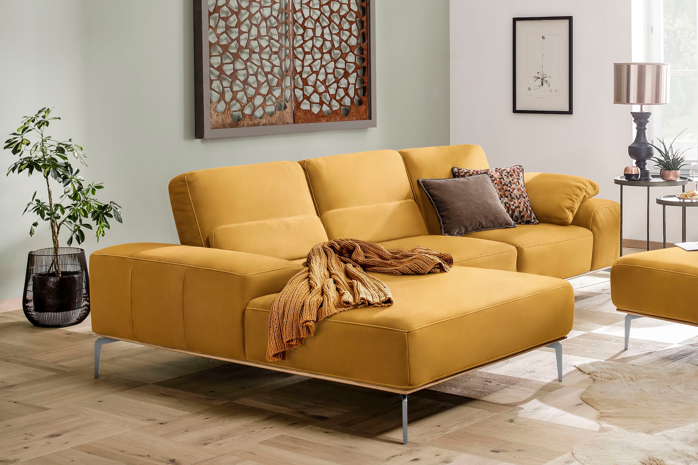 W.SCHILLIG Ecksofa "run, Designsofa, bequem, L-Form" mit elegantem Holzsockel, Füße in Chrom glänzend, Breite 299 cm
