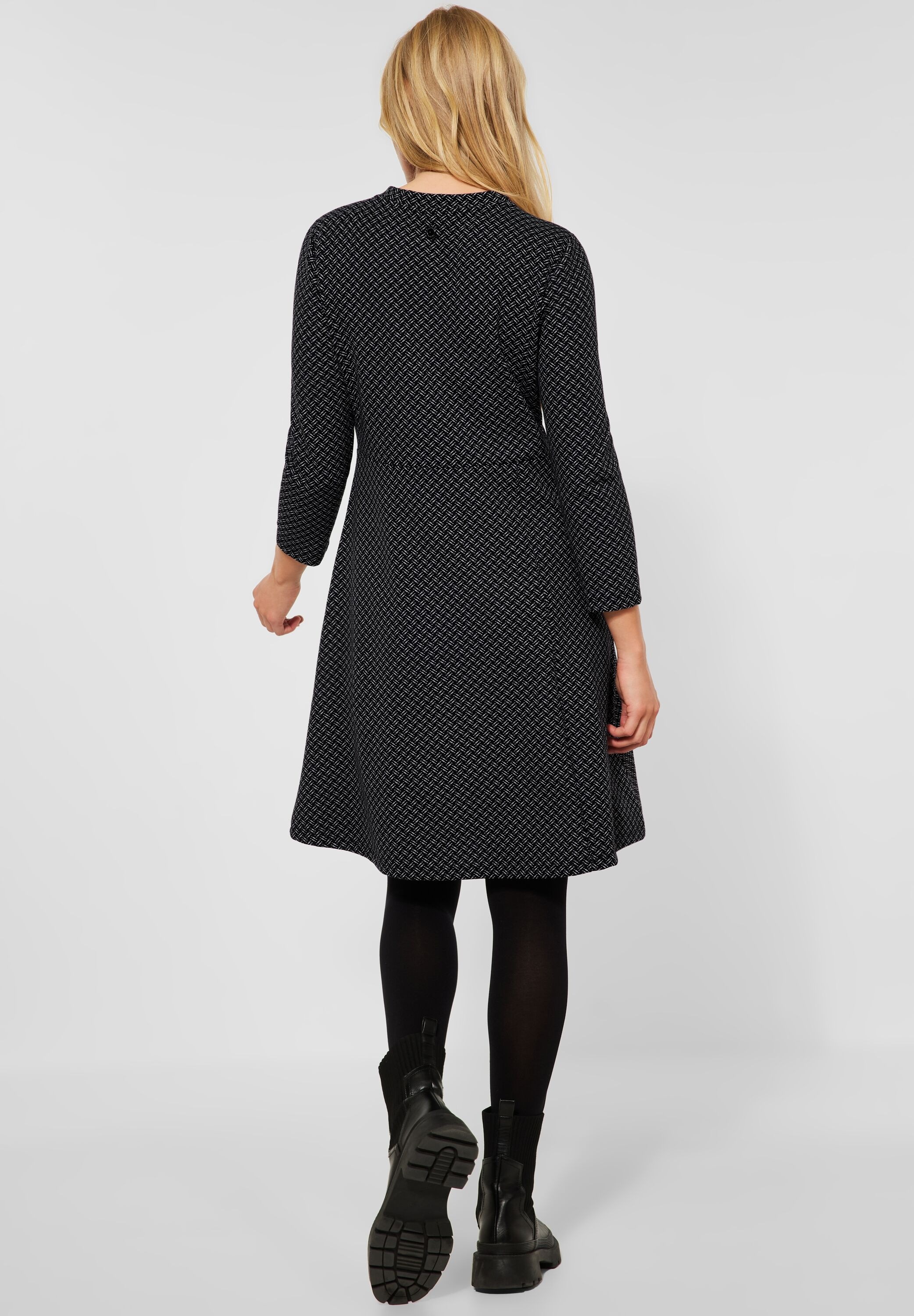 STREET ONE A-Linien-Kleid, mit Rundhalsausschnitt