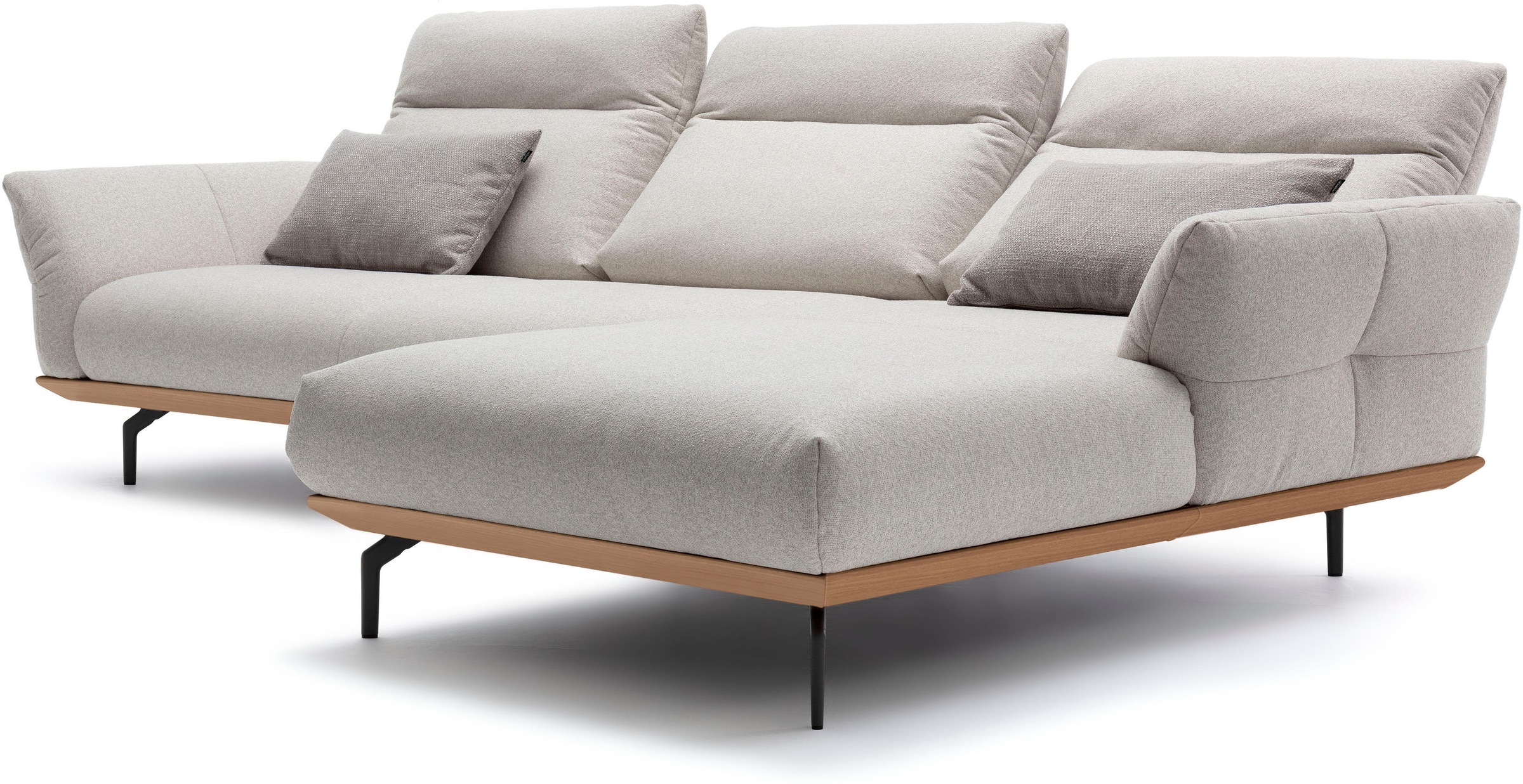 Creation BY ROLF BENZ Ecksofa »CR.460«, Sockel in Eiche, Winkelfüße in Umbragrau, Breite 318 cm