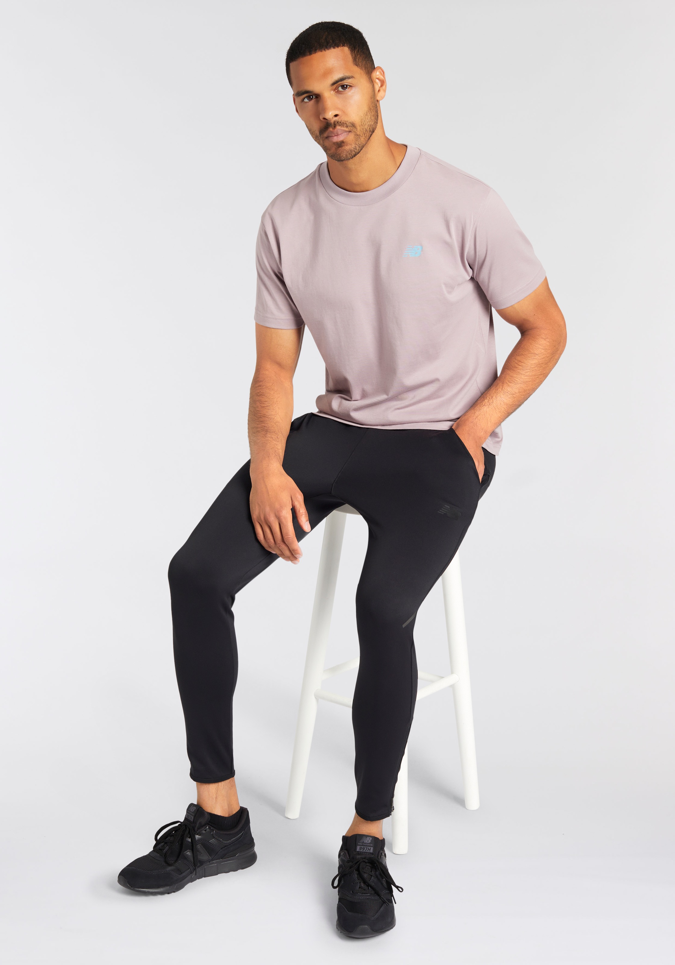 New Balance T-Shirt »Sport Essentials Logo T-Shirt«, mit Label
