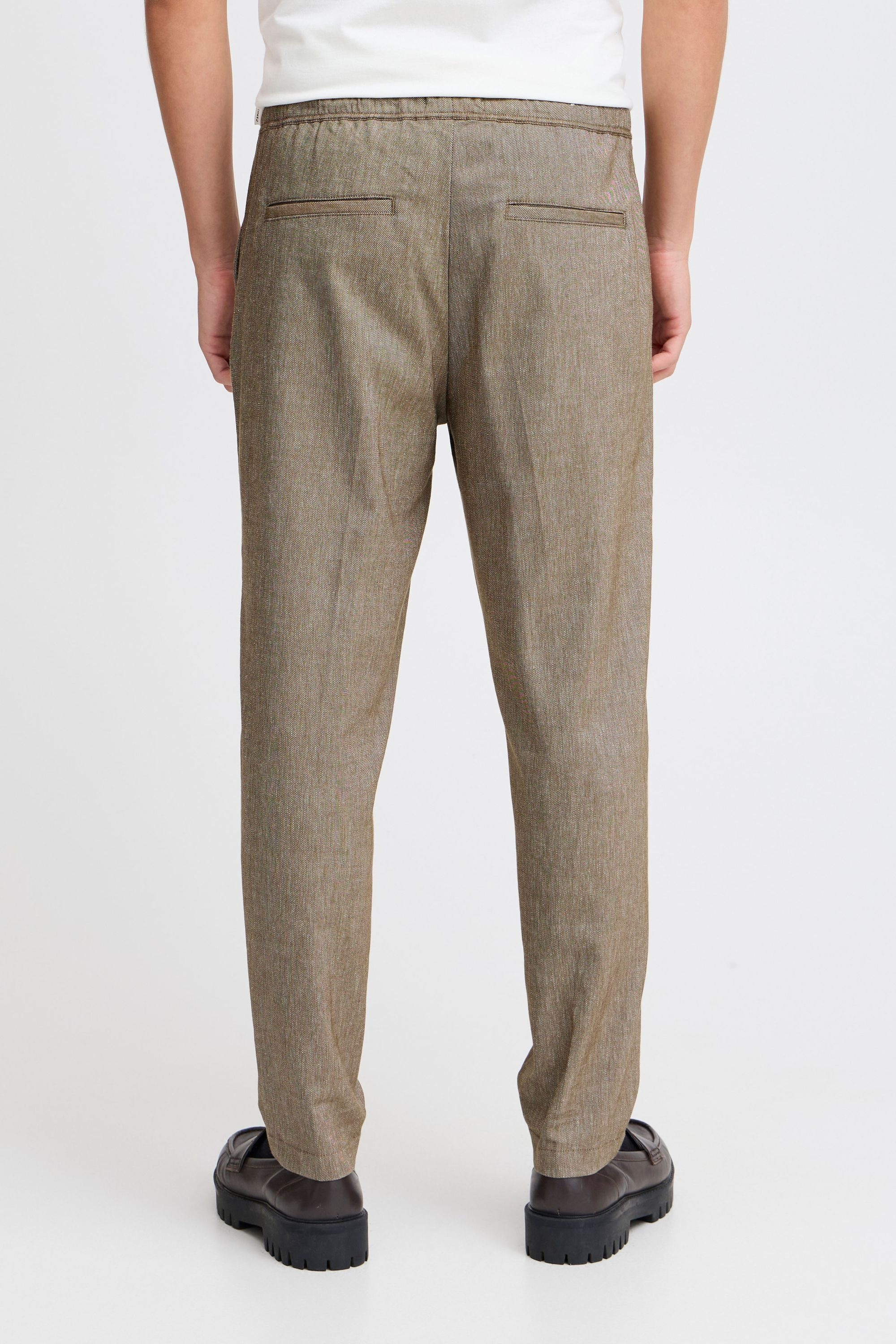 Sweatpants CASUAL FRIDAY "Sweatpants CGPilou", Herren, Gr. L, Länge 34, braun (kangaroo melange length 34), Obermaterial: 35% Polyester Pol. recyc.. 22% Baumwolle CO. 22% Leinen LI. 19% Viskose CV. 2% Elasthan EL., Hosen 3
