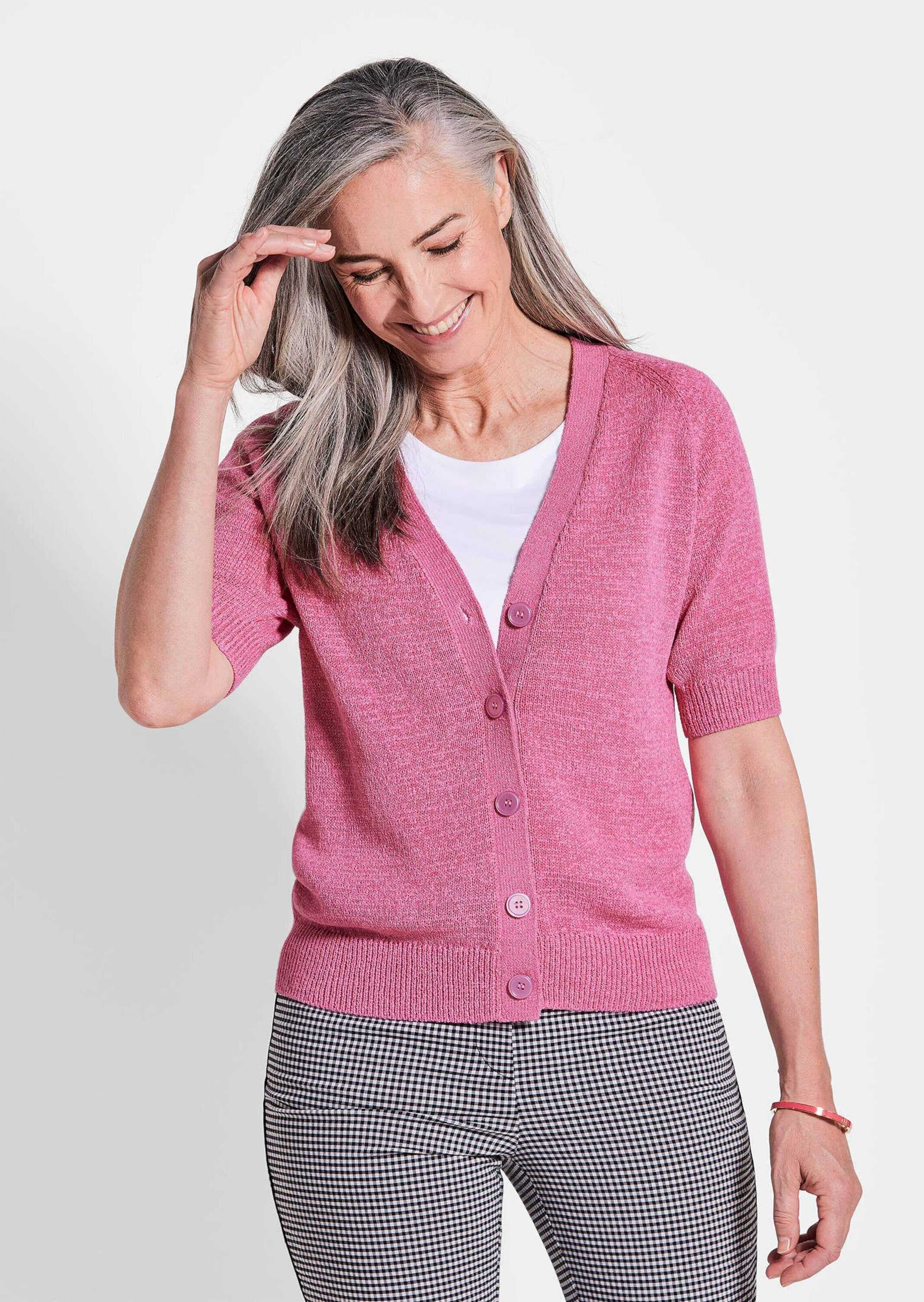 GOLDNER Strickjacke »Kurzgröße Damen Cardigan in Pink, Halbarm« Tonale Knöpfe