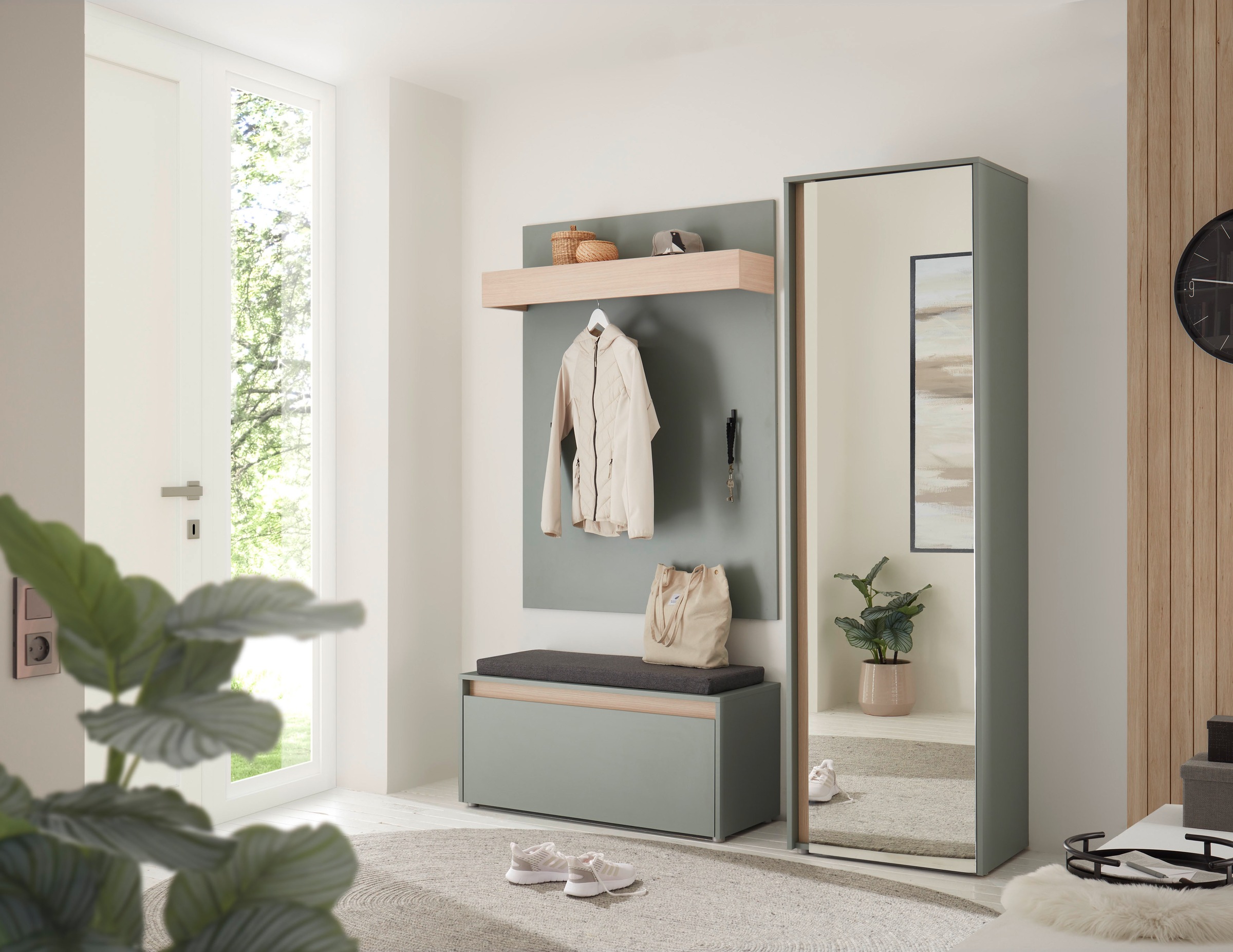 INOSIGN Garderoben-Set »GIRON/CiTY, moderne Garderobe, Komplettset mit viel Stauraum«, (Komplett-Set, 3 St.), enthält Garderobenschrank, Paneel, Schuhbank inkl. Sitzkissen