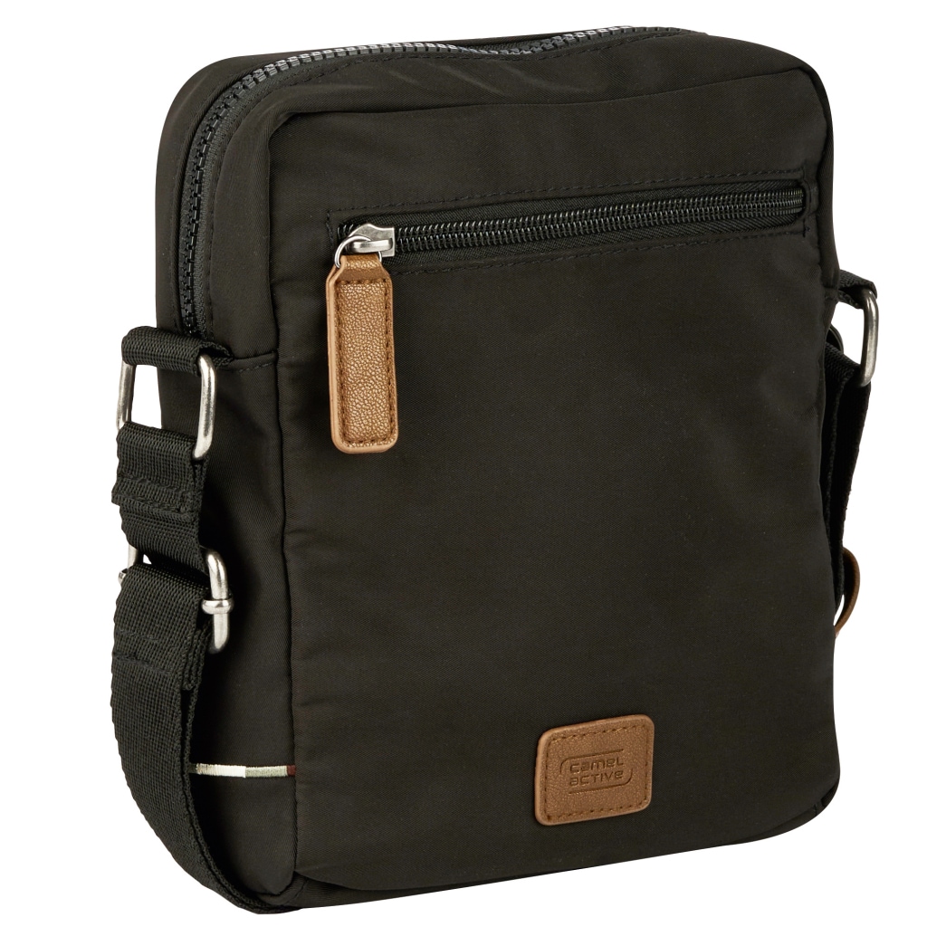camel active Umhängetasche »Aurum« aus recyceltem Polyester in Nylonstruktur, leicht & mit feinen Details