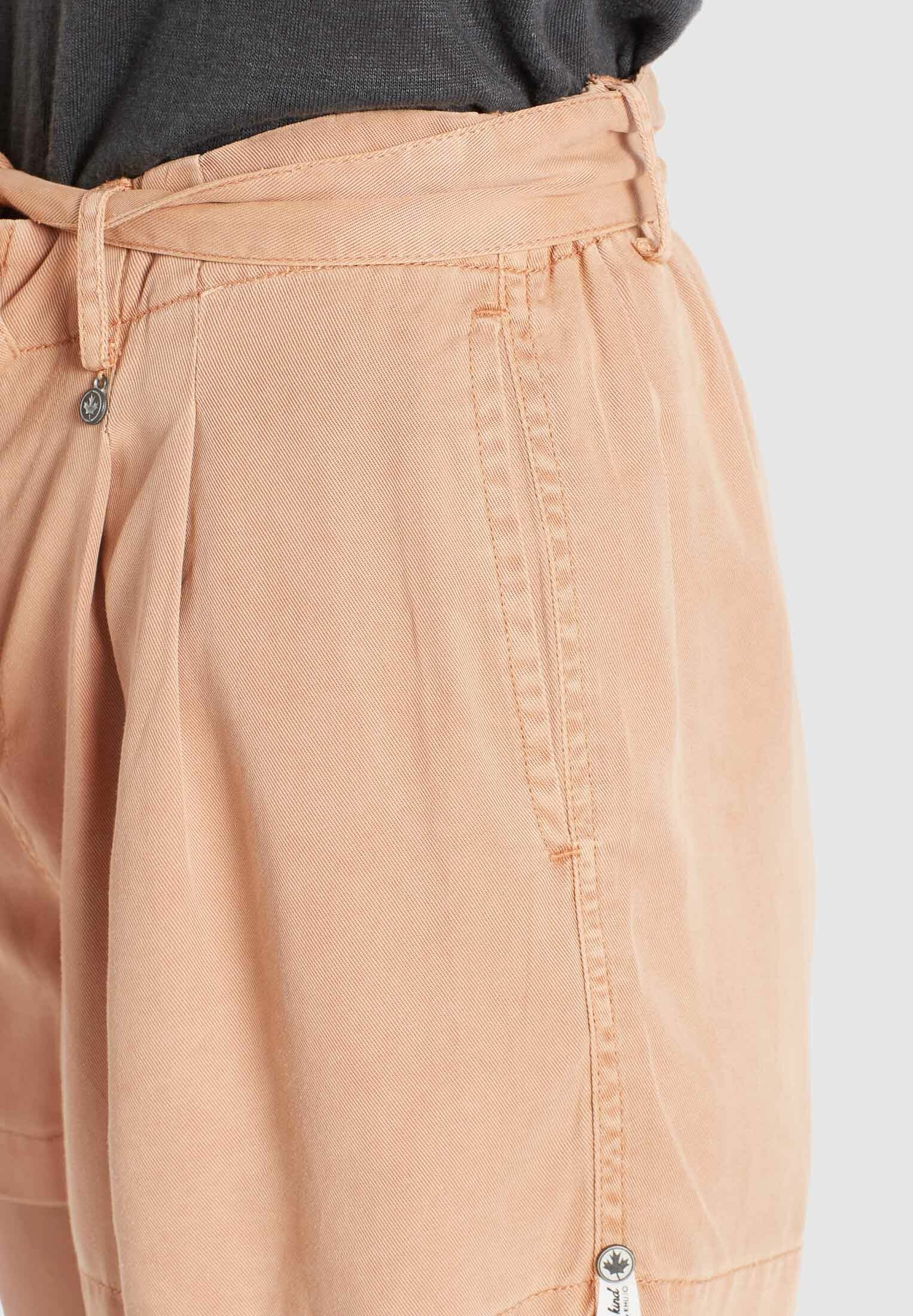 khujo Shorts »INDIRA«, mit abnehmbarem Stoffgürtel