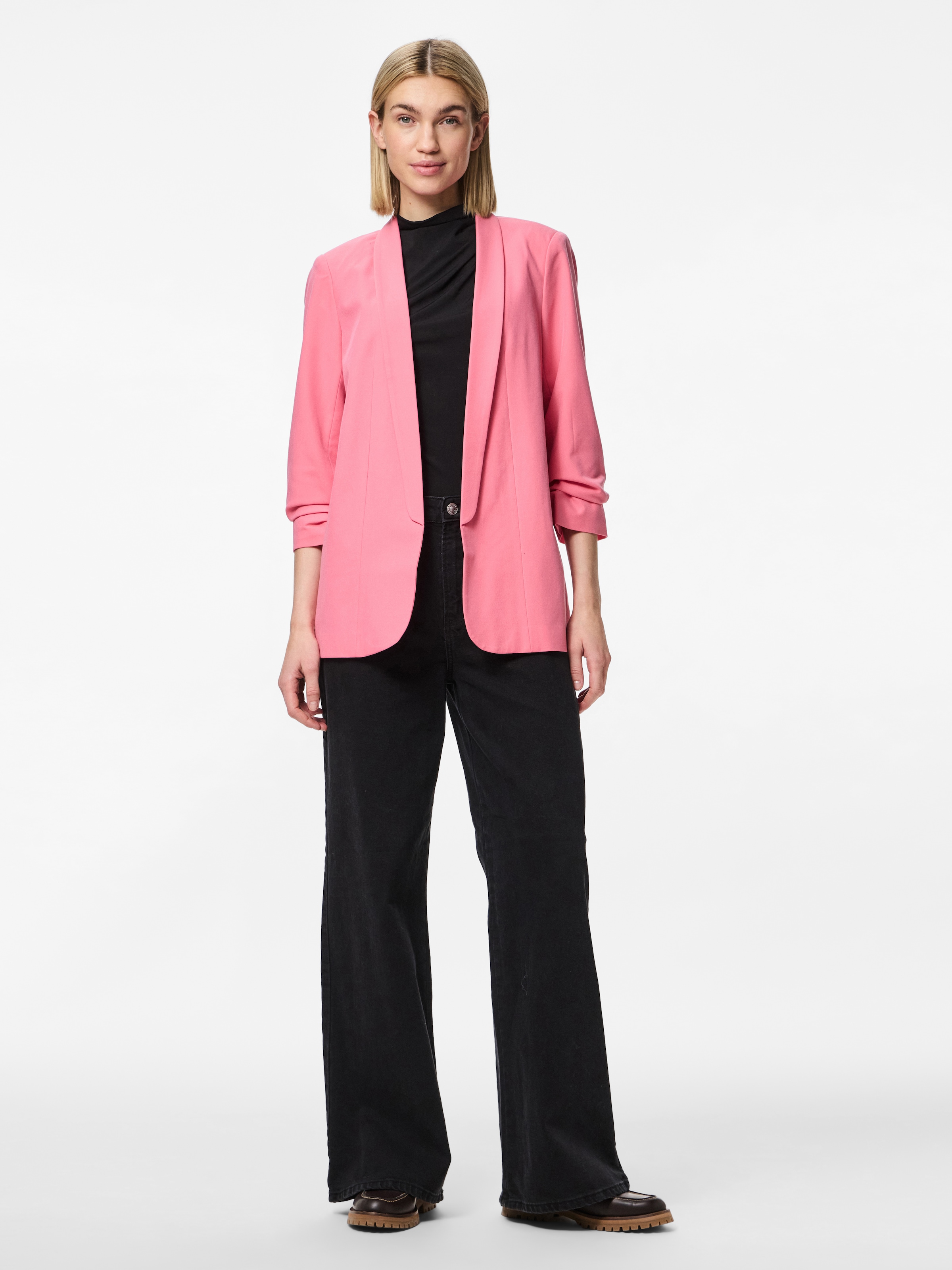 pieces Blusenblazer »PCBOSELLA 3/4 BLAZER NOOS«, mit Faltendetail am Ärmel