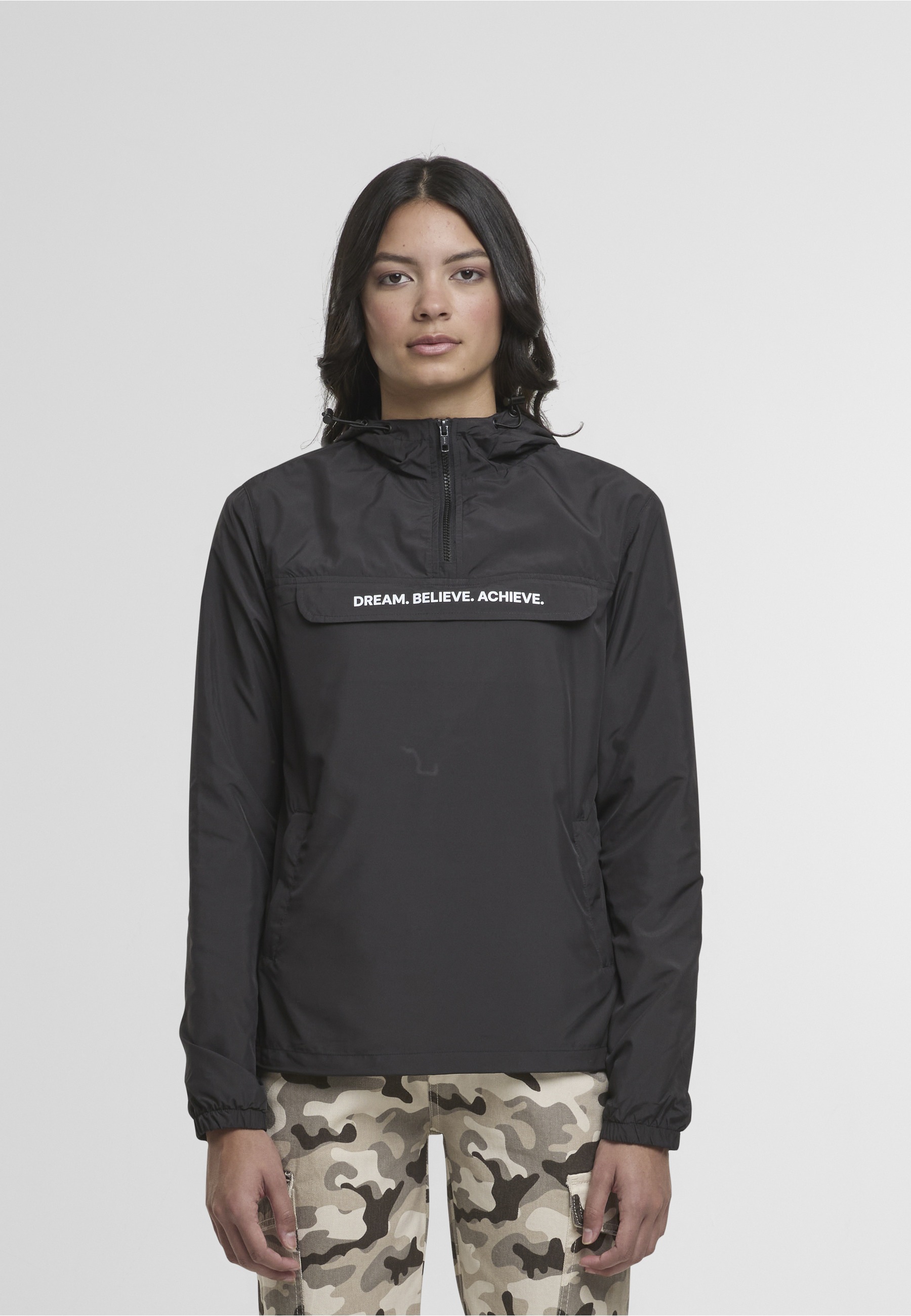 MisterTee Allwetterjacke »MisterTee Dream Believe Achieve Ladies Basic Pull Over Jacket« 1 Stk. tlg. mit Kapuze