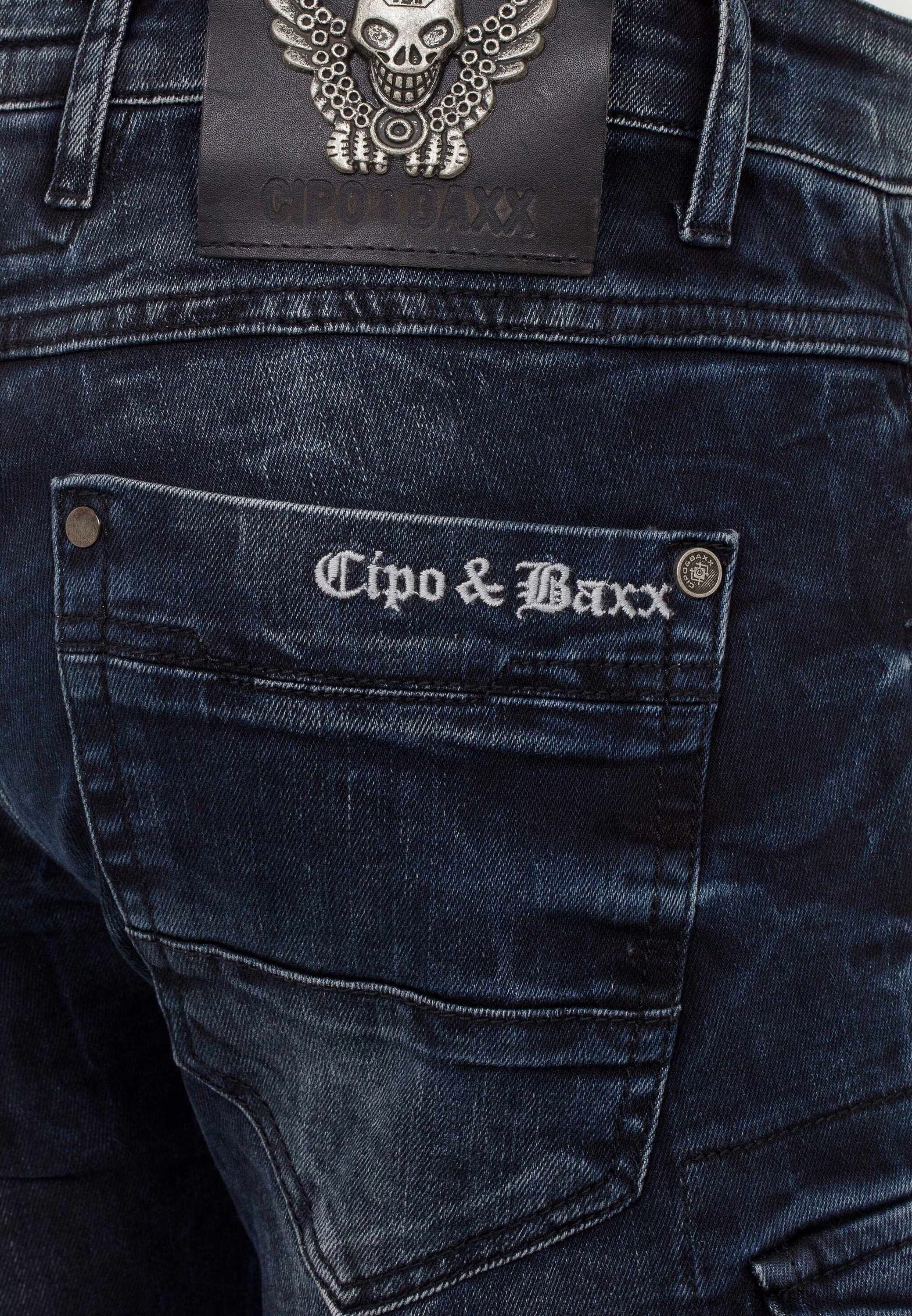 Cipo & Baxx Cargojeans »Jeans«, mit Verschlussschnallen und Stickereien, CD-440