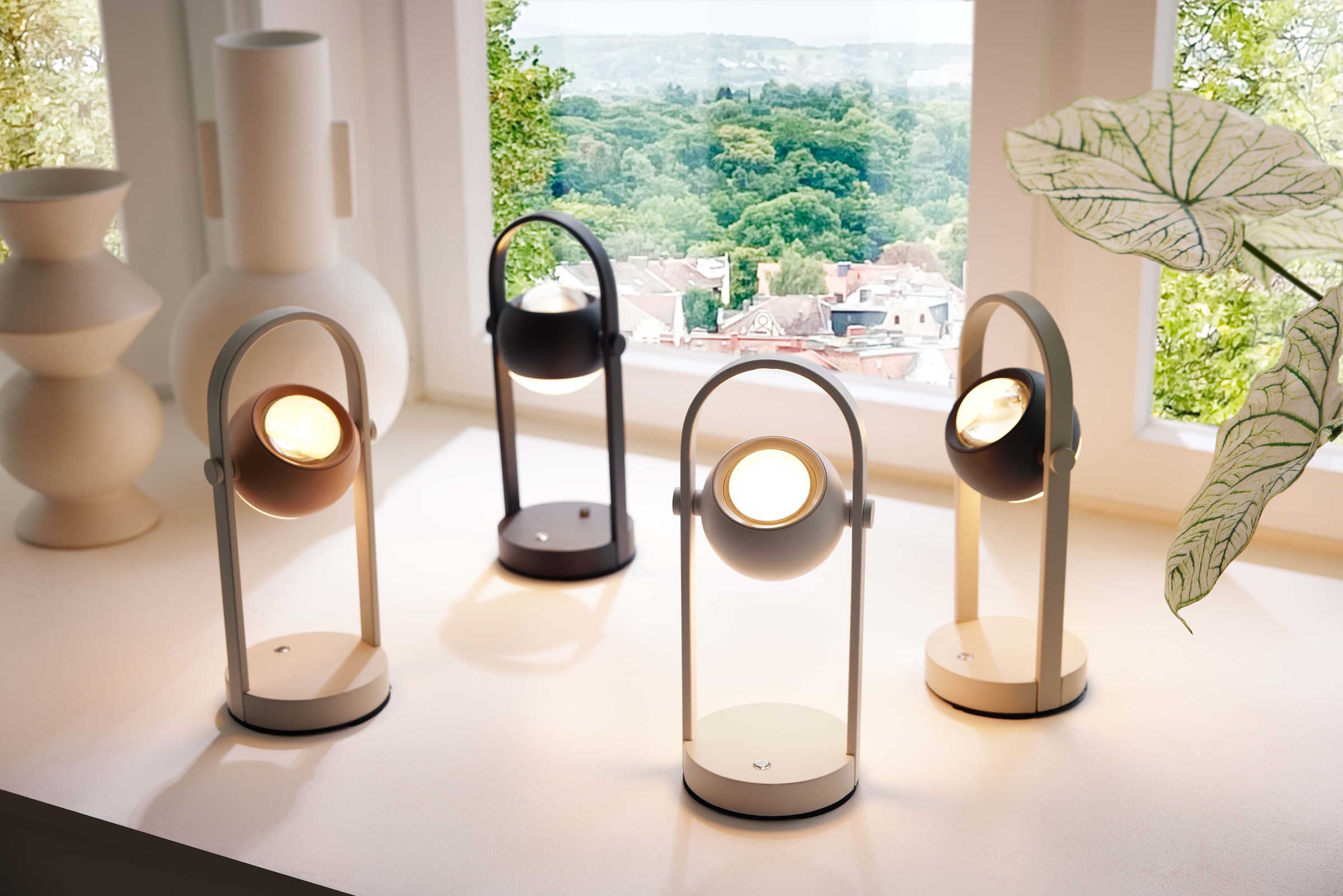 Musterring LED Tischleuchte »CANNON, Akku LED Tischlampe Touchdimmer 4W 400 Lumen 2300-4000K CCT« LED-Board 1 Stk. Farbwechsler | warmweiß - kaltweiß kabellose Akku Tischleuchte mit Lade-Base, schwenkbar dimmbar Memory