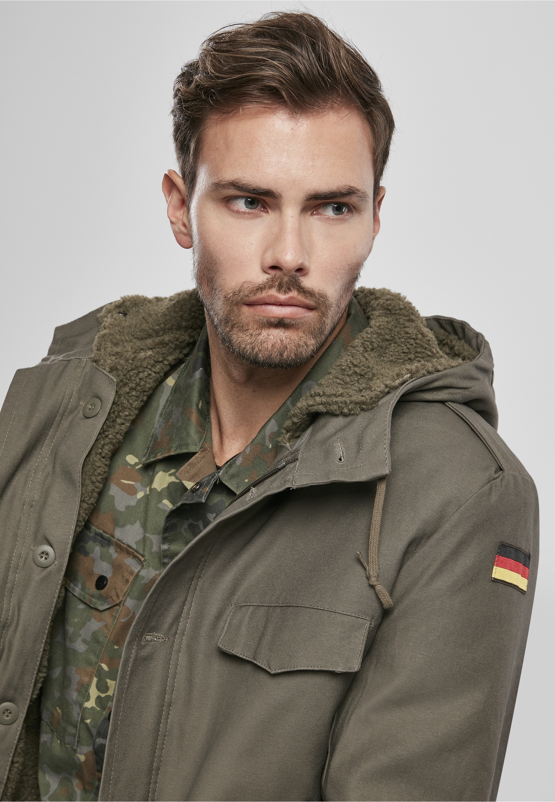 Brandit Allwetterjacke »Brandit Herren BW Flag Parka« 1 Stk. tlg. mit Kapuze