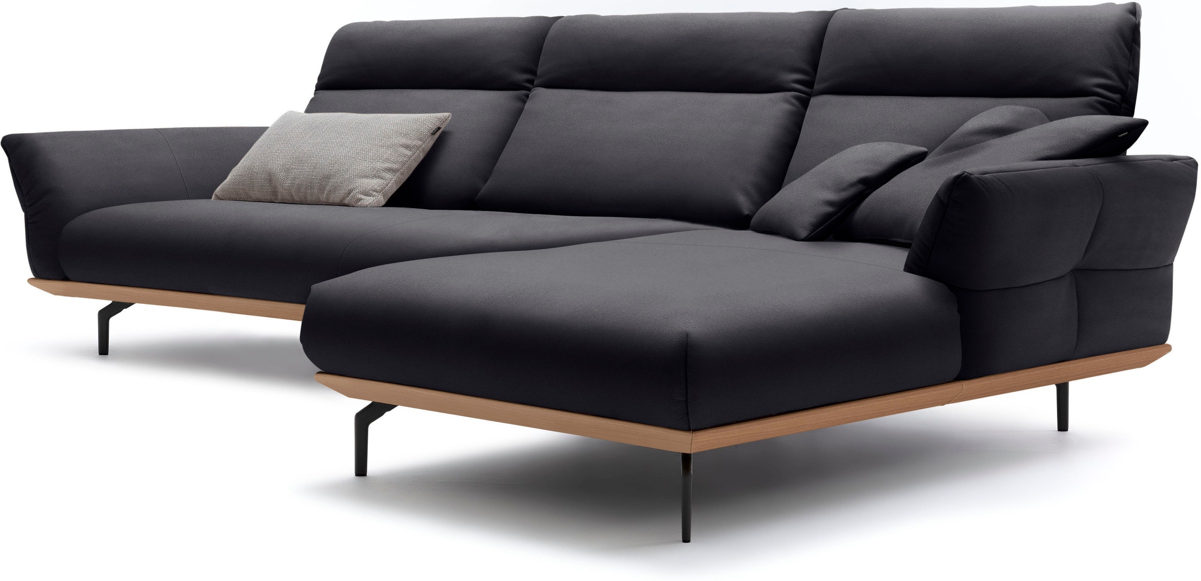 Creation BY ROLF BENZ Ecksofa »CR.460«, Sockel in Eiche, Winkelfüße in Umbragrau, Breite 338 cm